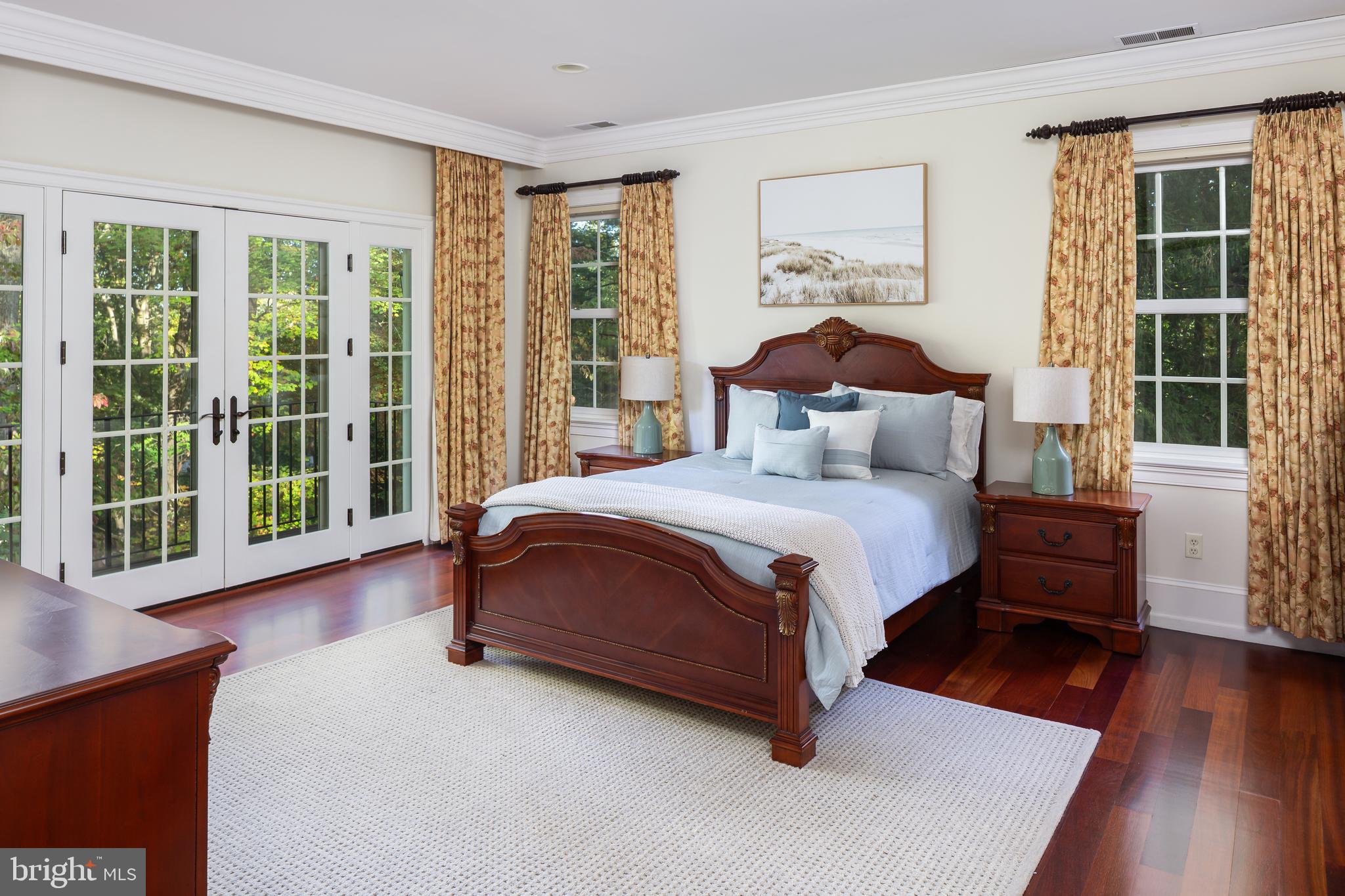 RADNOR HUNT - Residential