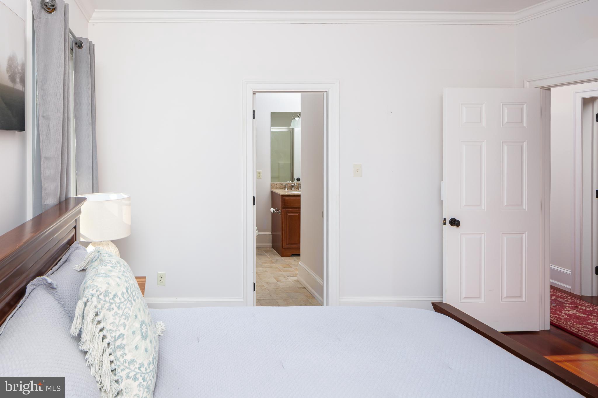 RADNOR HUNT - Residential