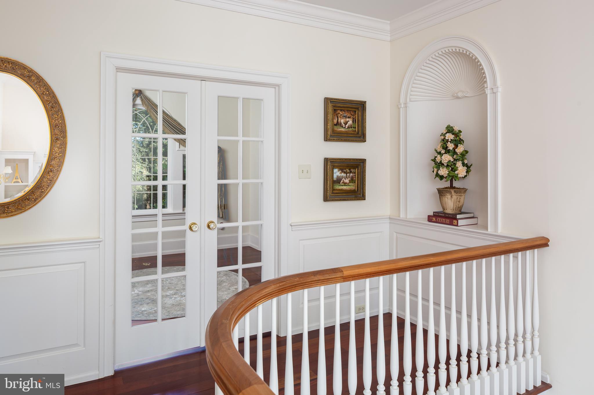 RADNOR HUNT - Residential