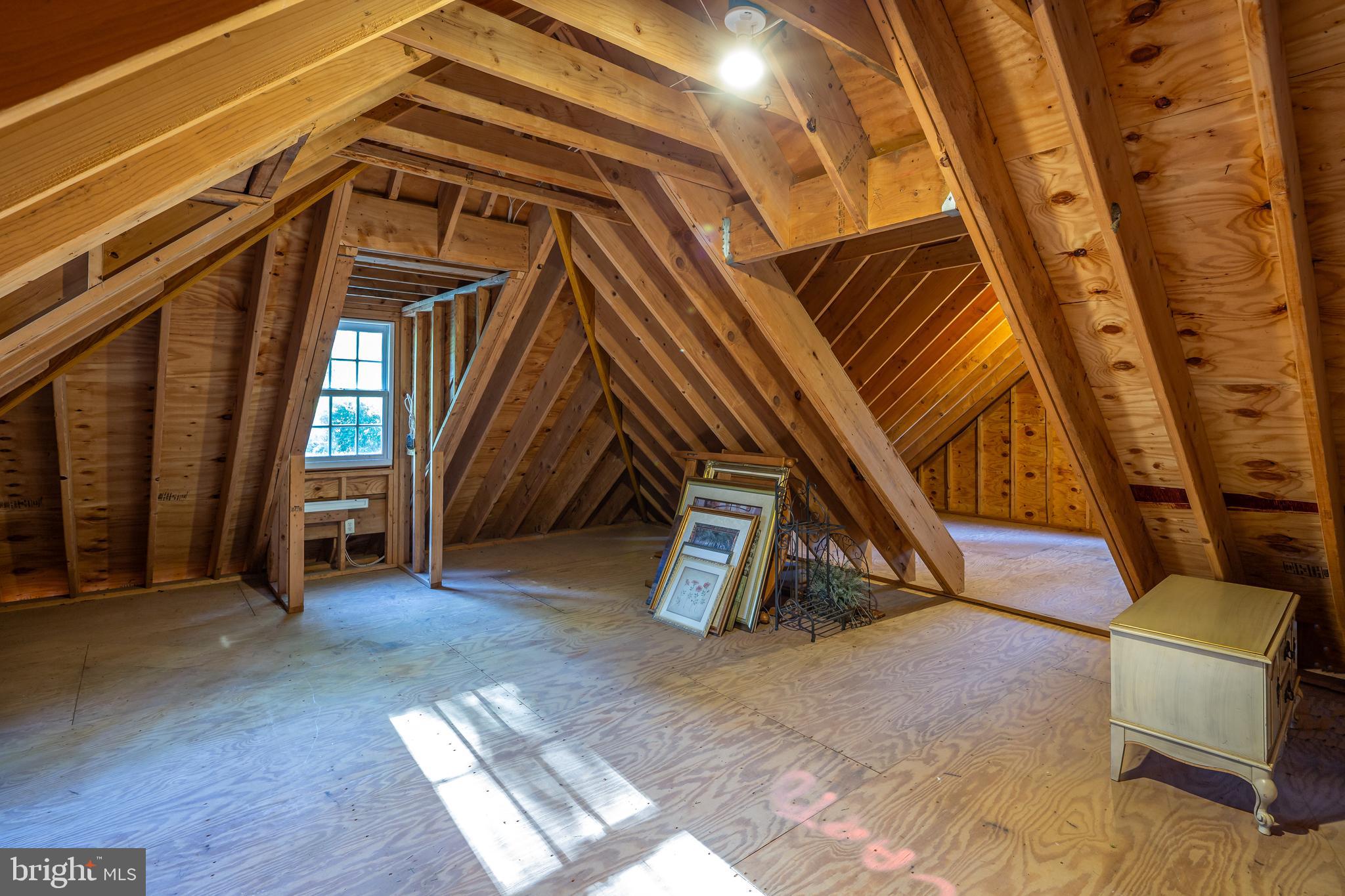 RADNOR HUNT - Residential