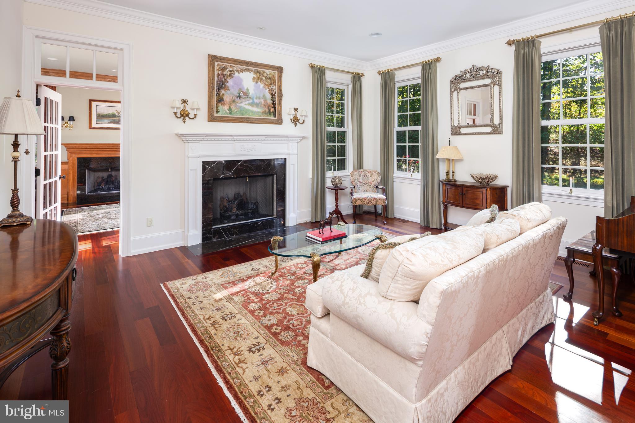 RADNOR HUNT - Residential