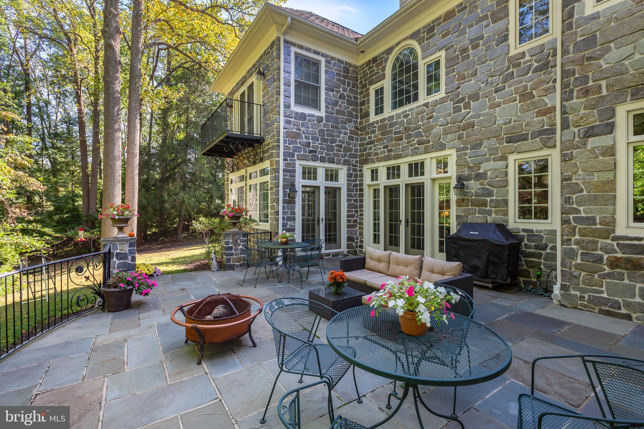 RADNOR HUNT - Residential