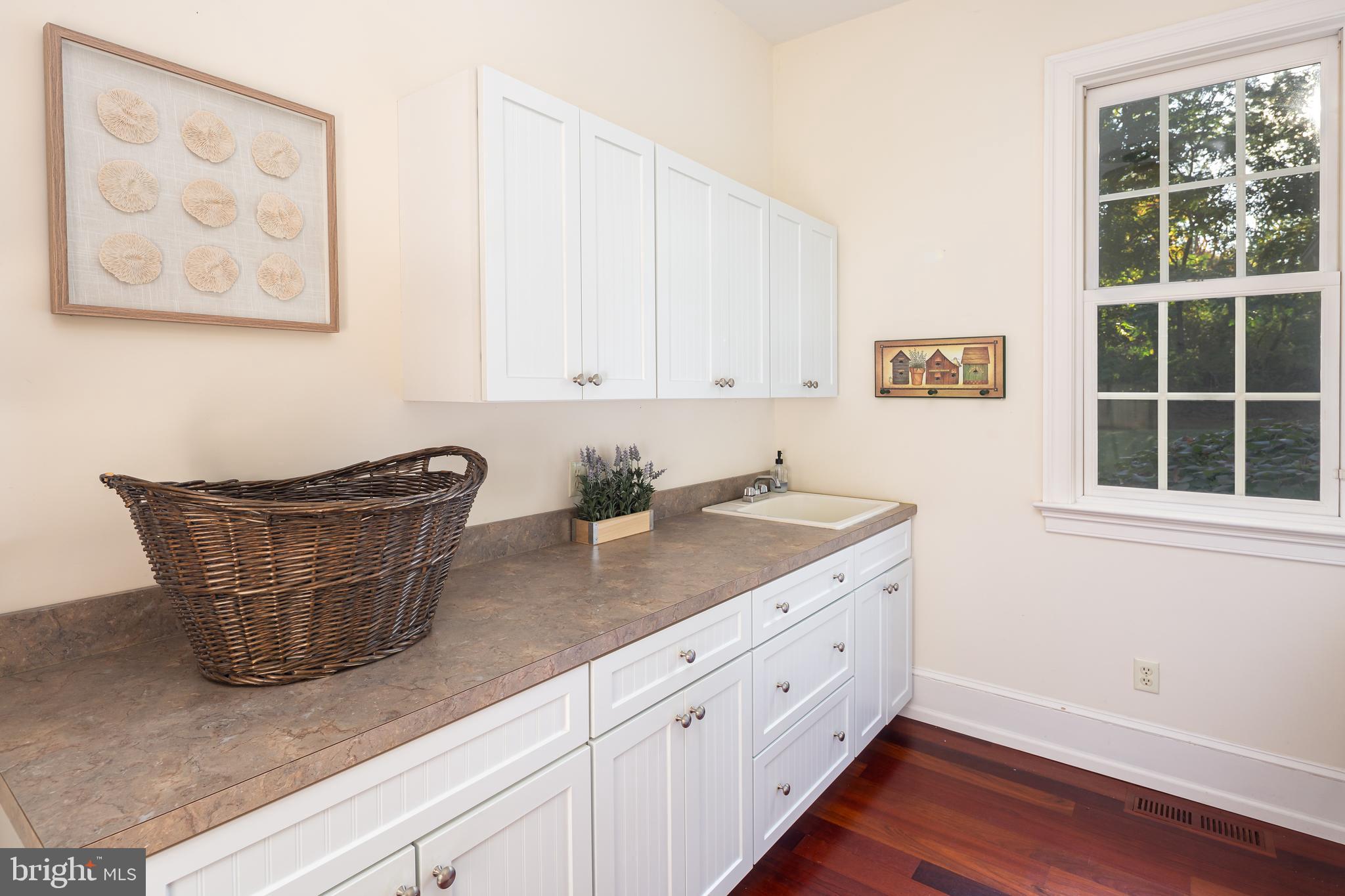 RADNOR HUNT - Residential