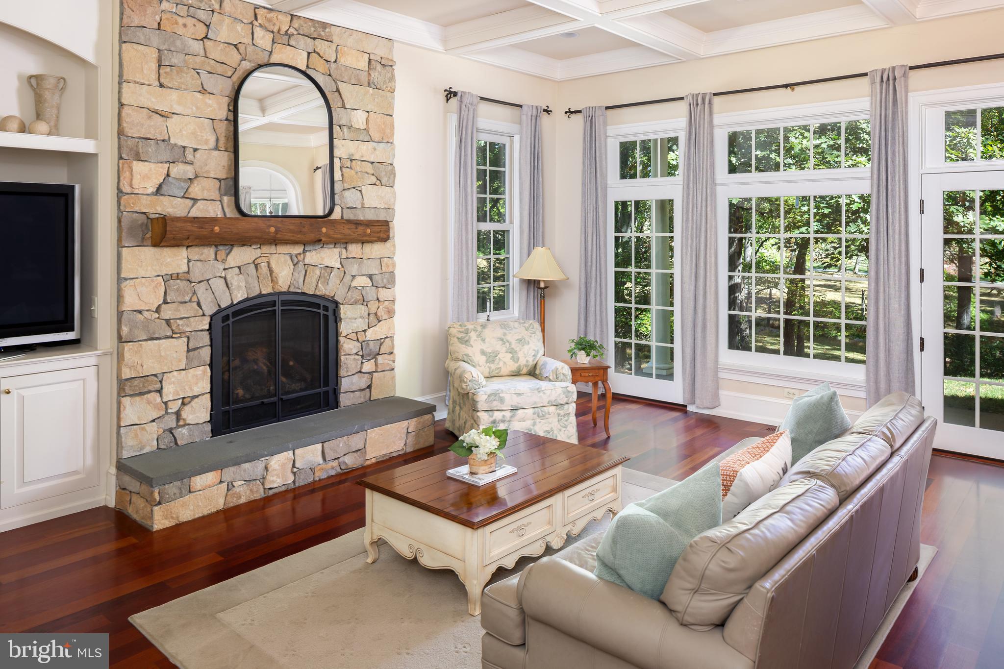 RADNOR HUNT - Residential