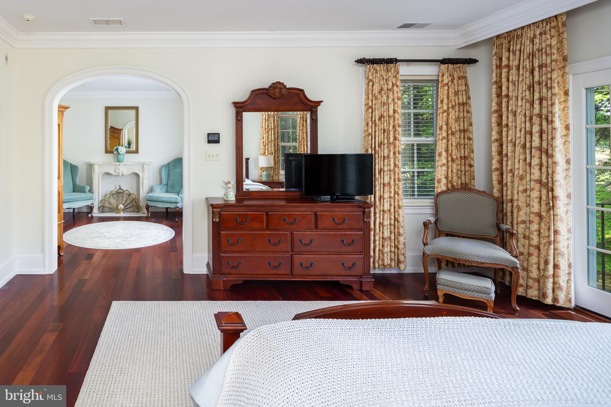 RADNOR HUNT - Residential