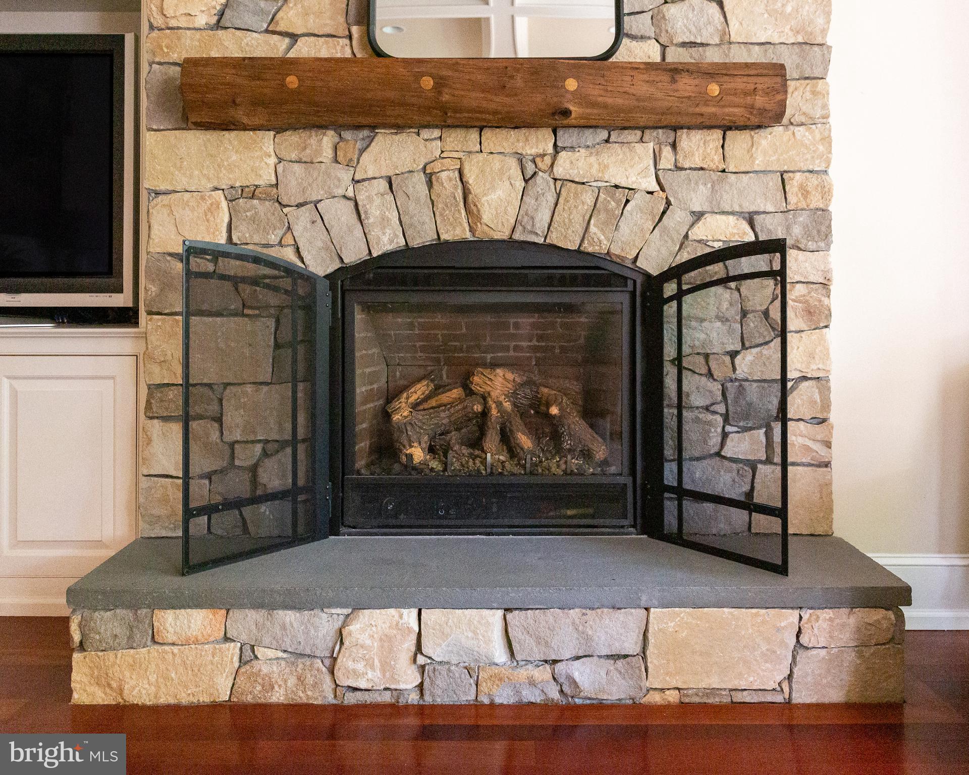 RADNOR HUNT - Residential