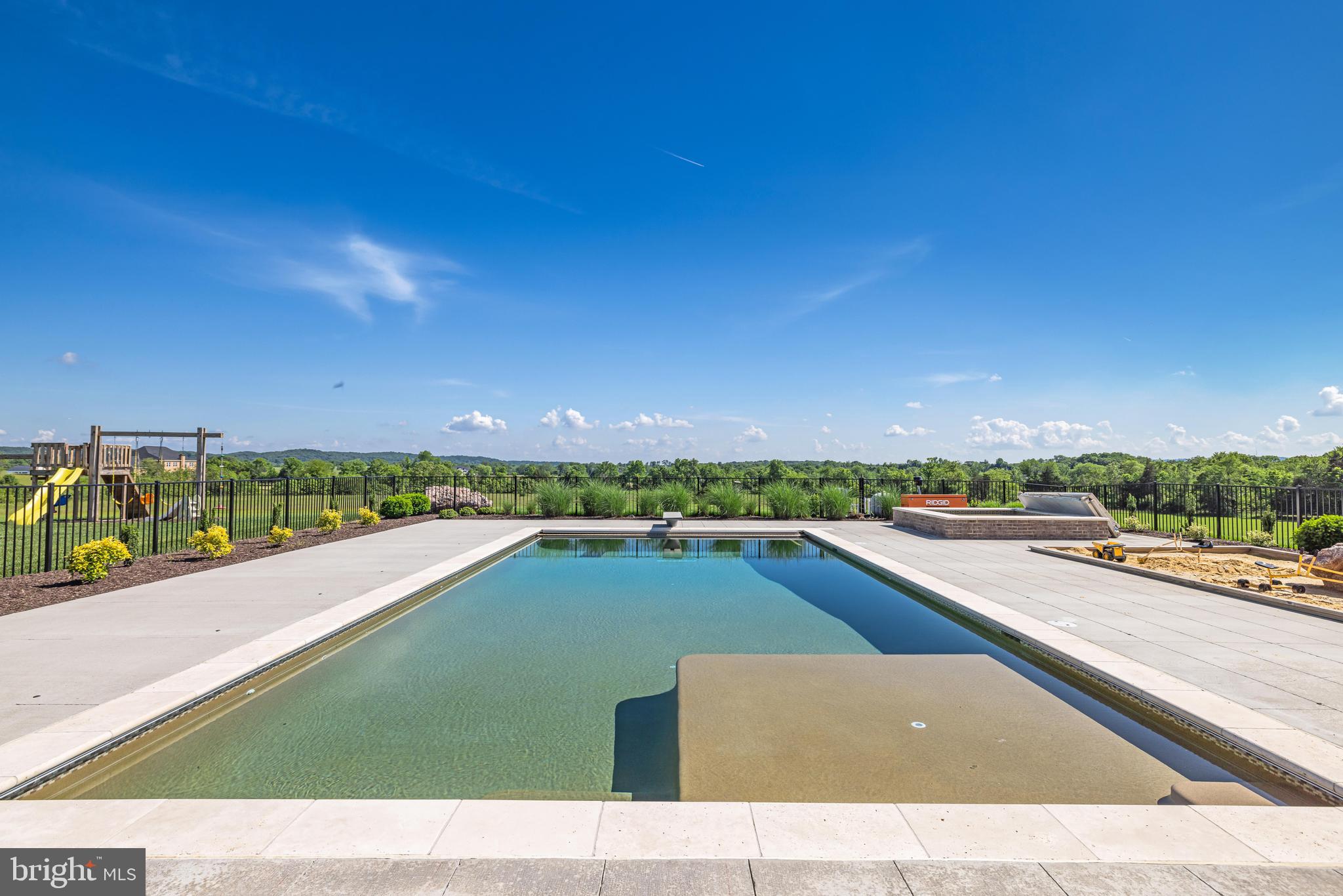 LEE'S CROSSING - Residential