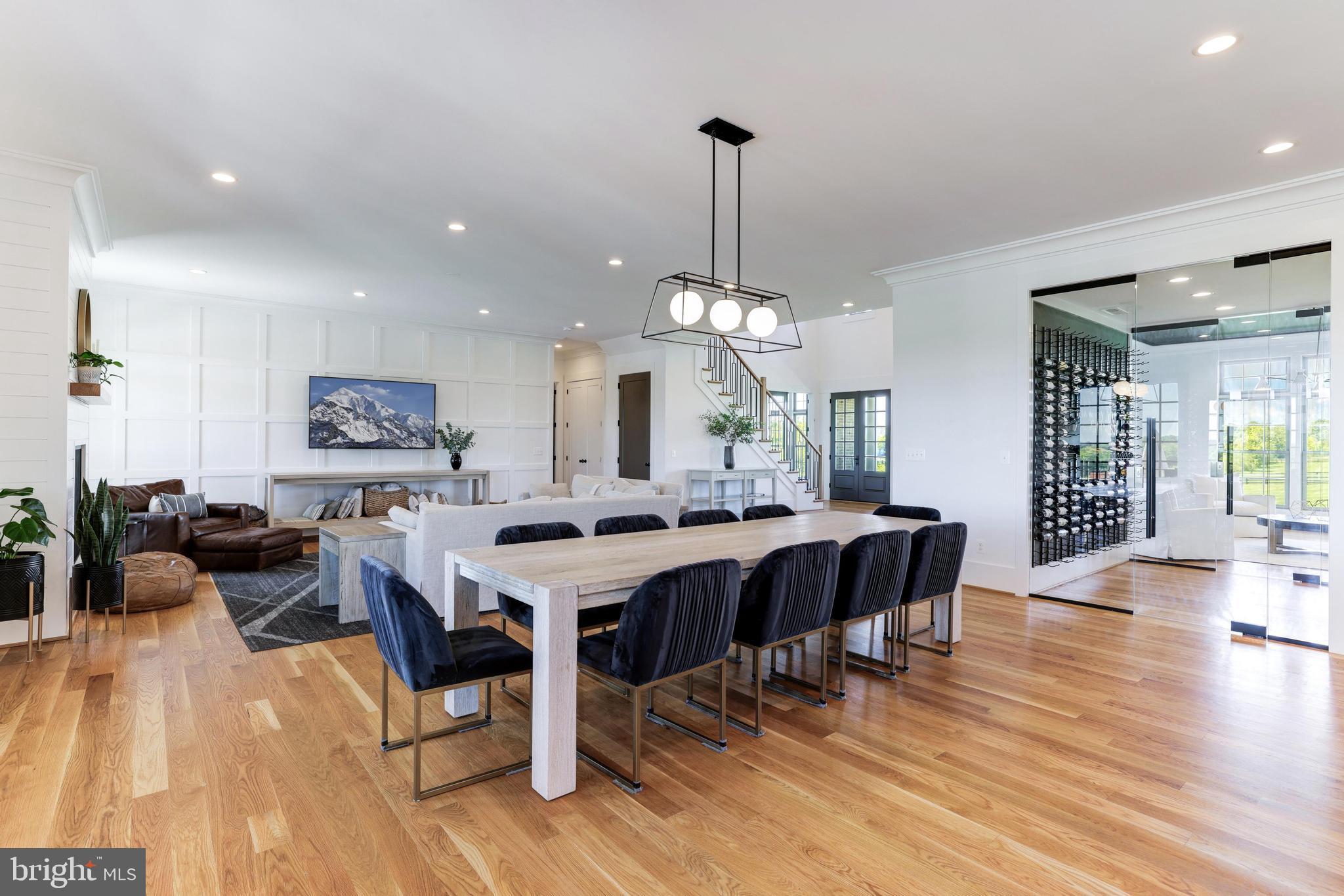 LEE'S CROSSING - Residential