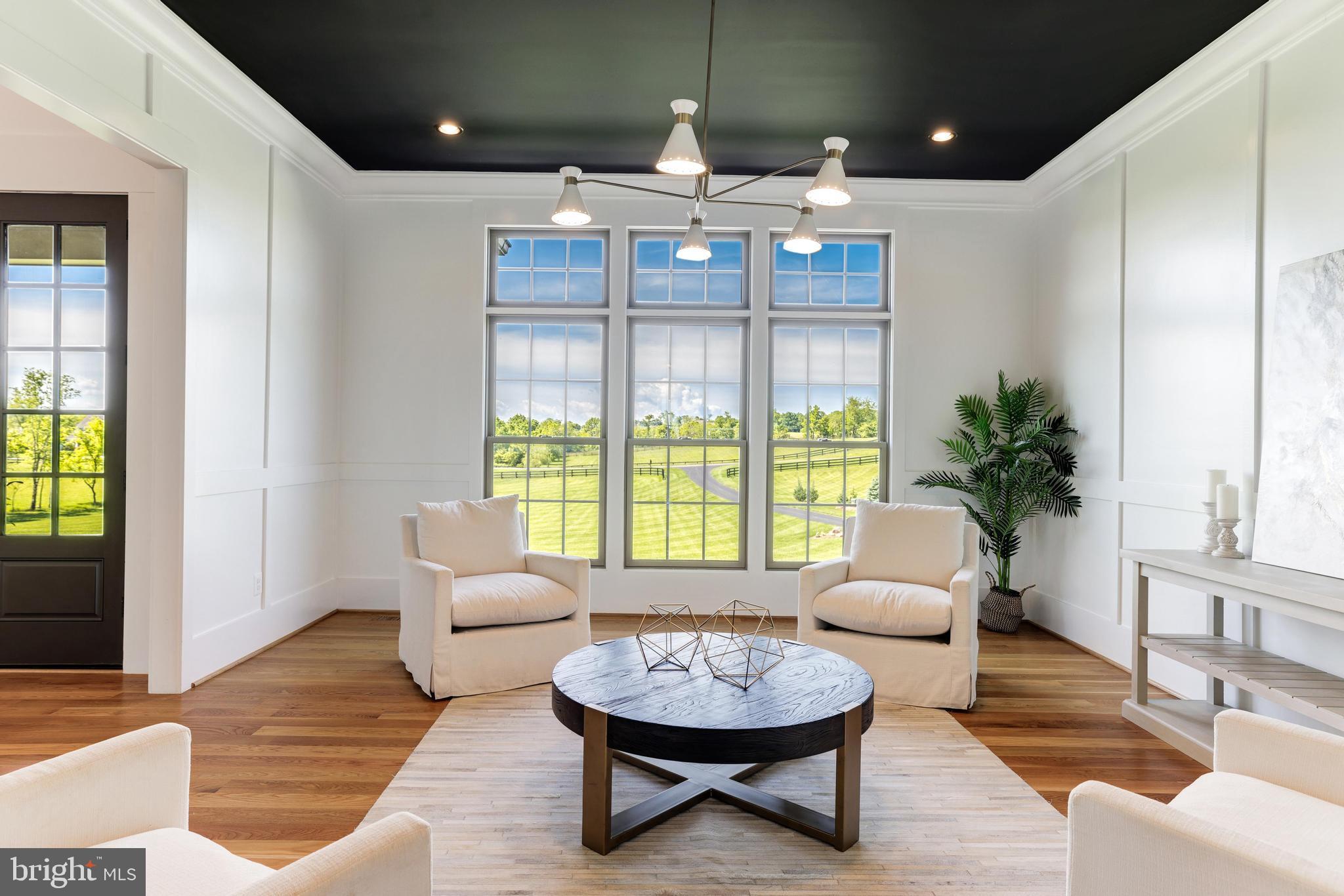 LEE'S CROSSING - Residential