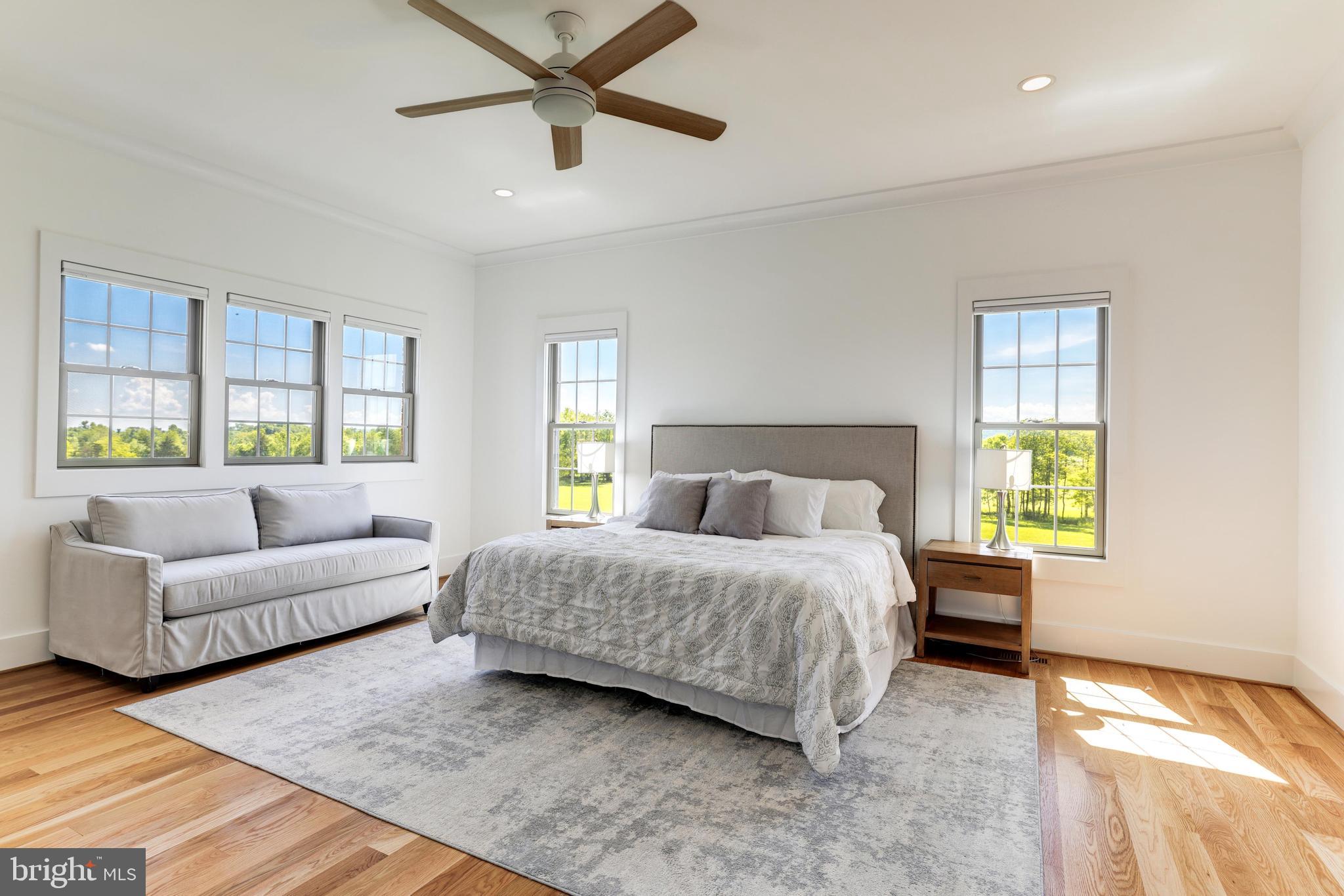 LEE'S CROSSING - Residential