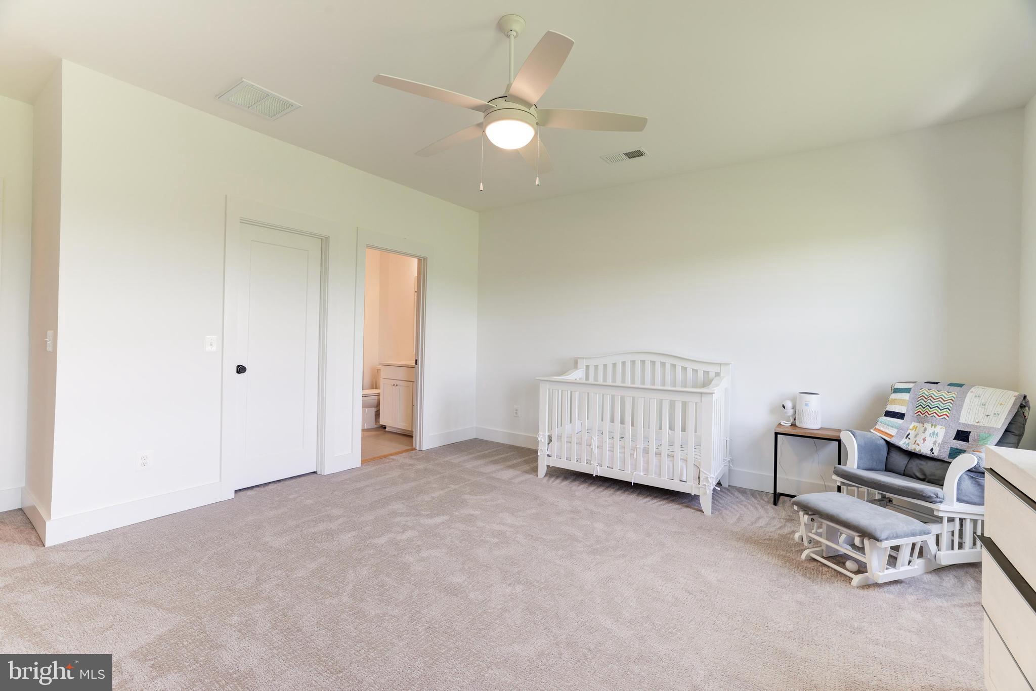 LEE'S CROSSING - Residential