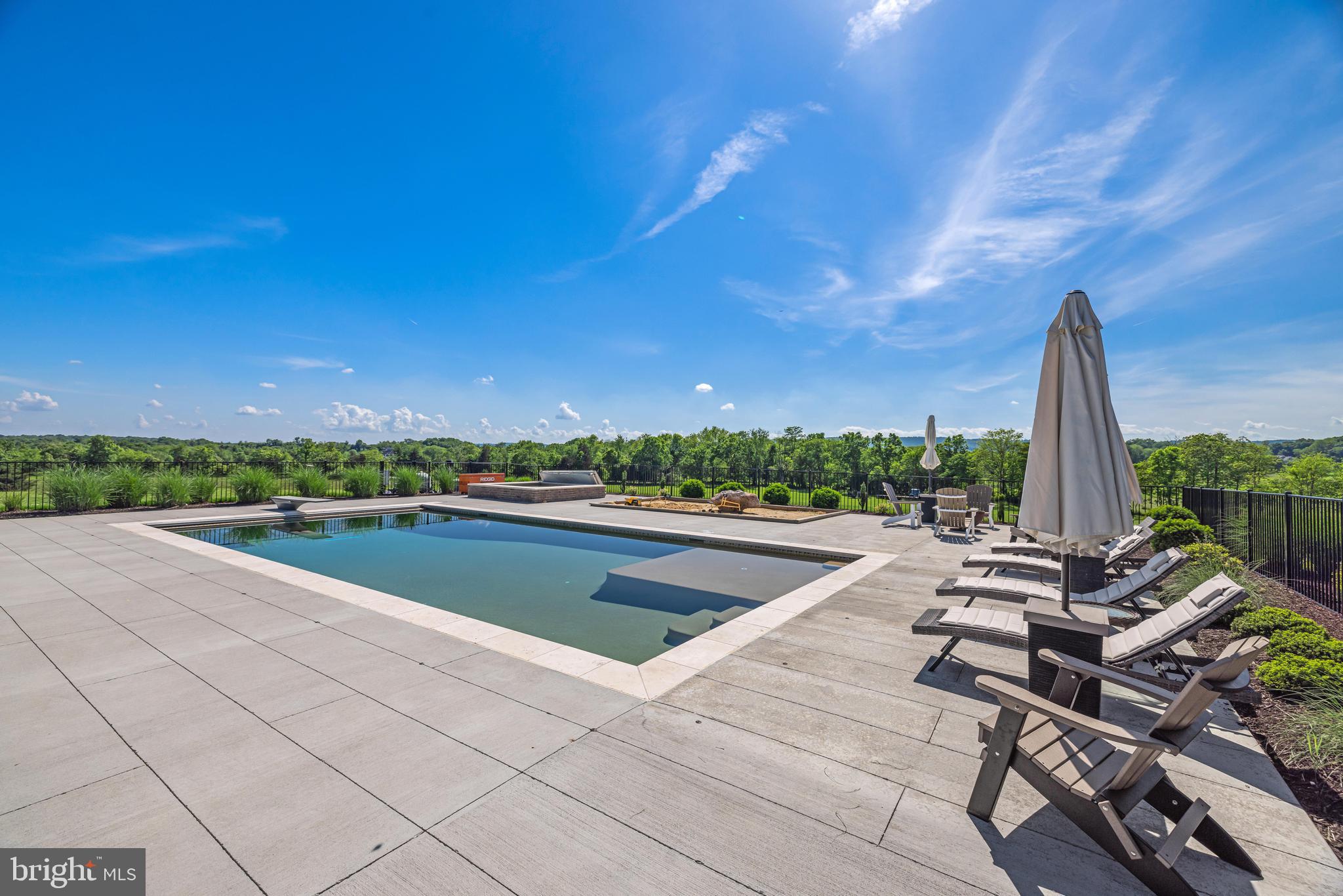 LEE'S CROSSING - Residential