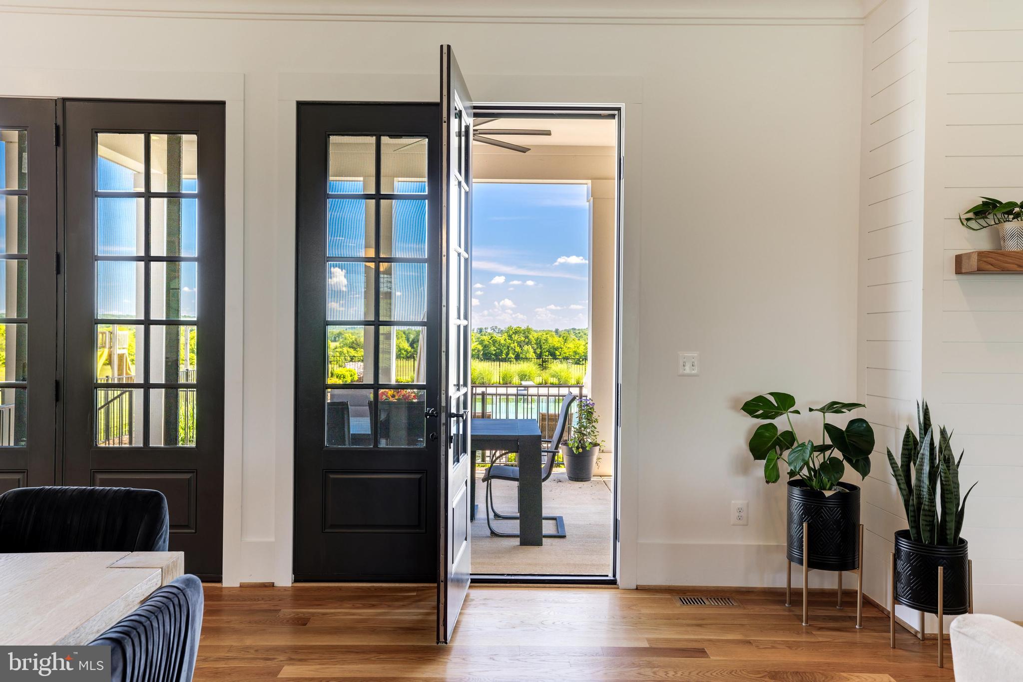 LEE'S CROSSING - Residential