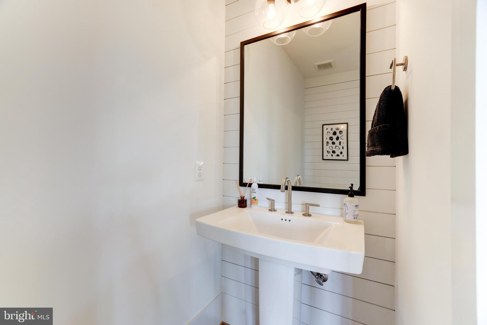 LEE'S CROSSING - Residential