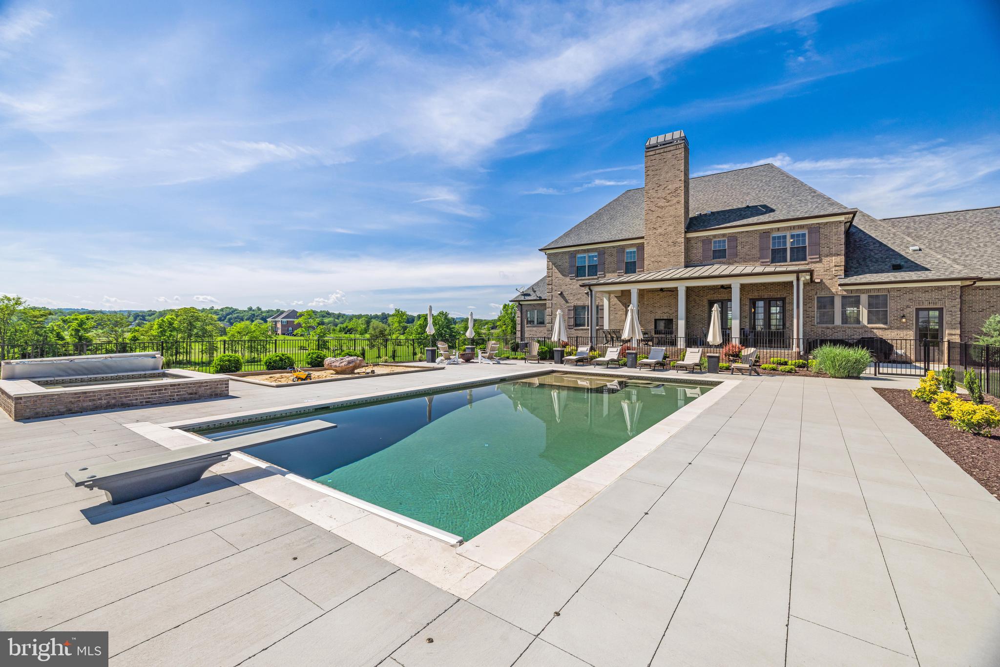 LEE'S CROSSING - Residential