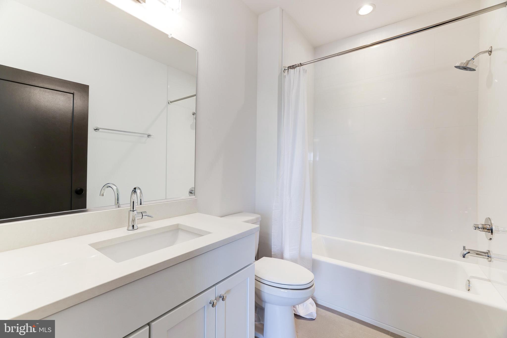 LEE'S CROSSING - Residential