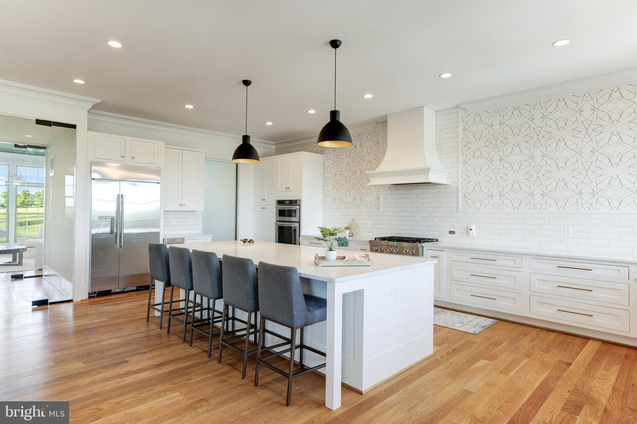 LEE'S CROSSING - Residential