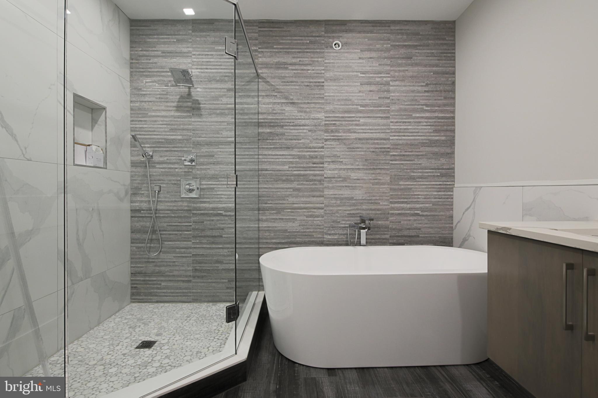 GRADUATE HOSPITAL - Residential