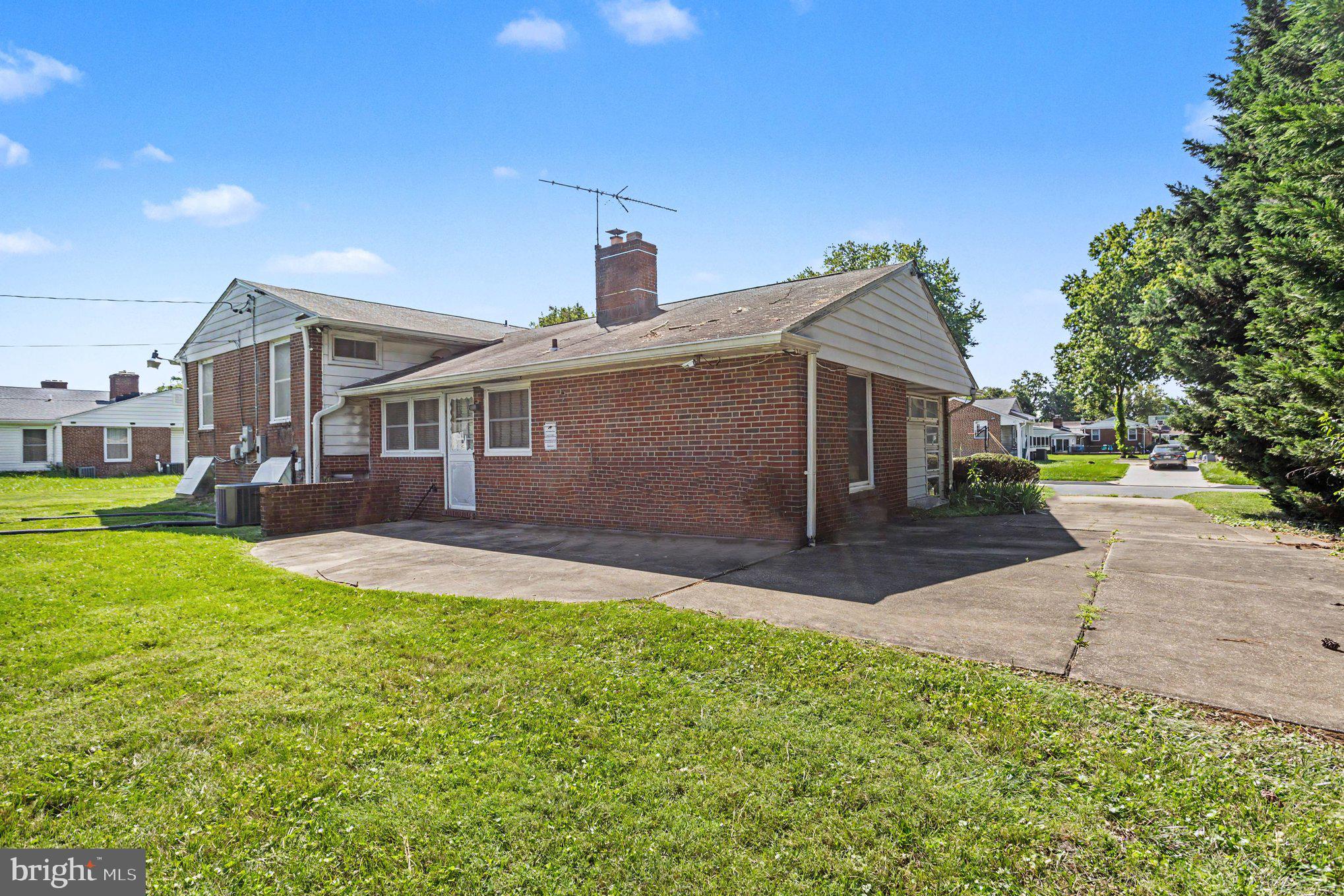 3208 HATTON ROAD