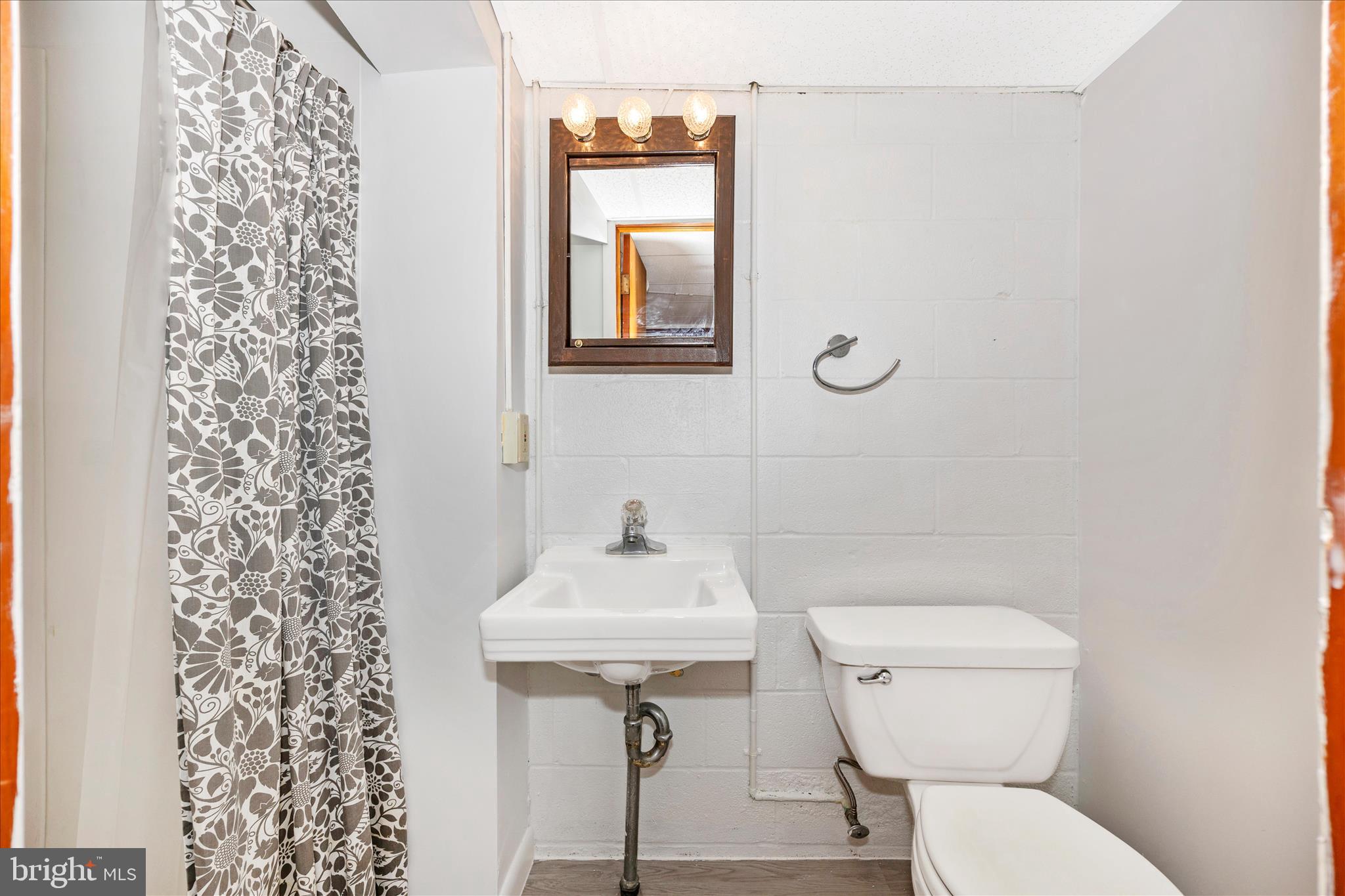 ROSEDALE - Residential