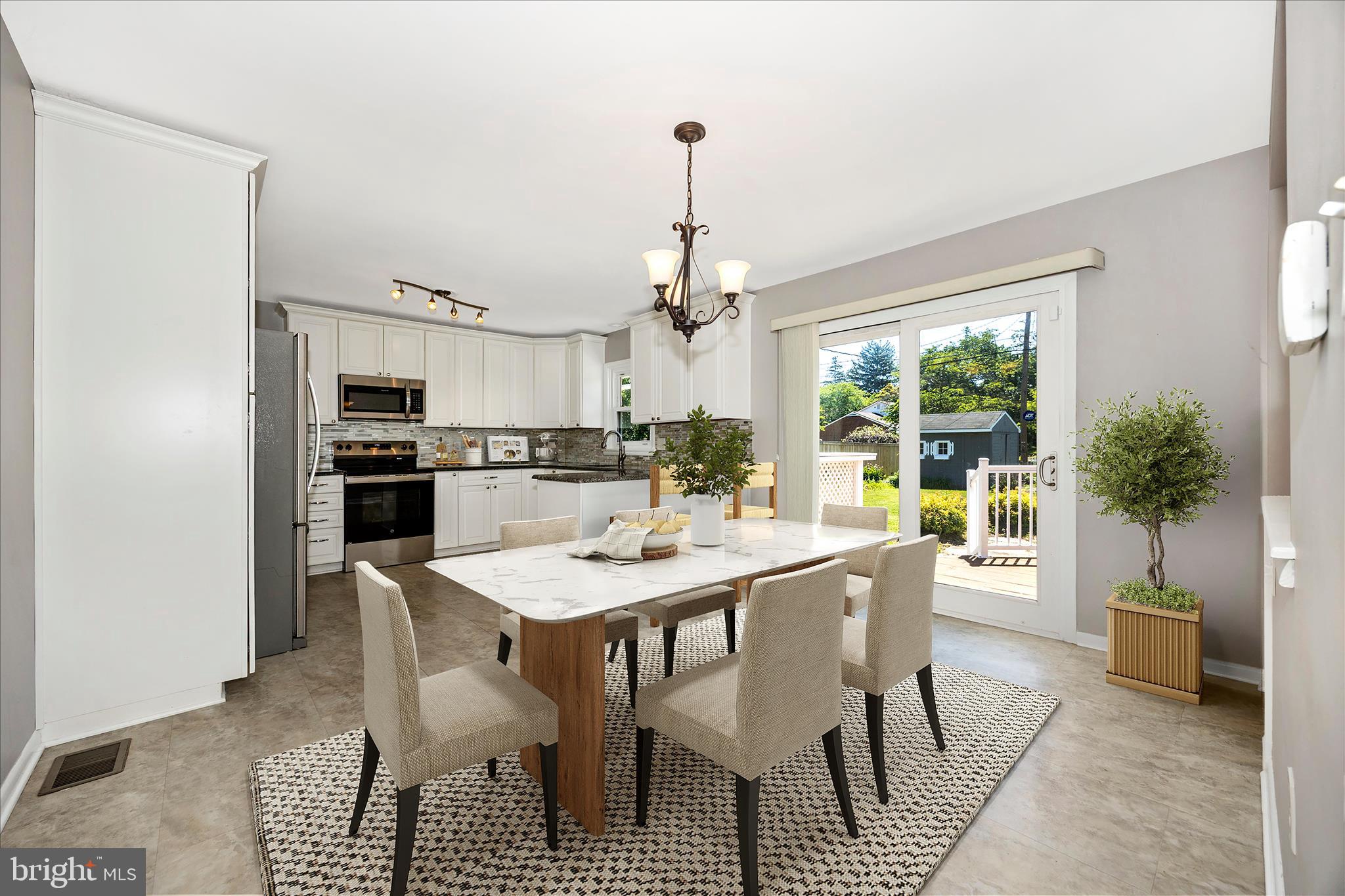 ROSEDALE - Residential