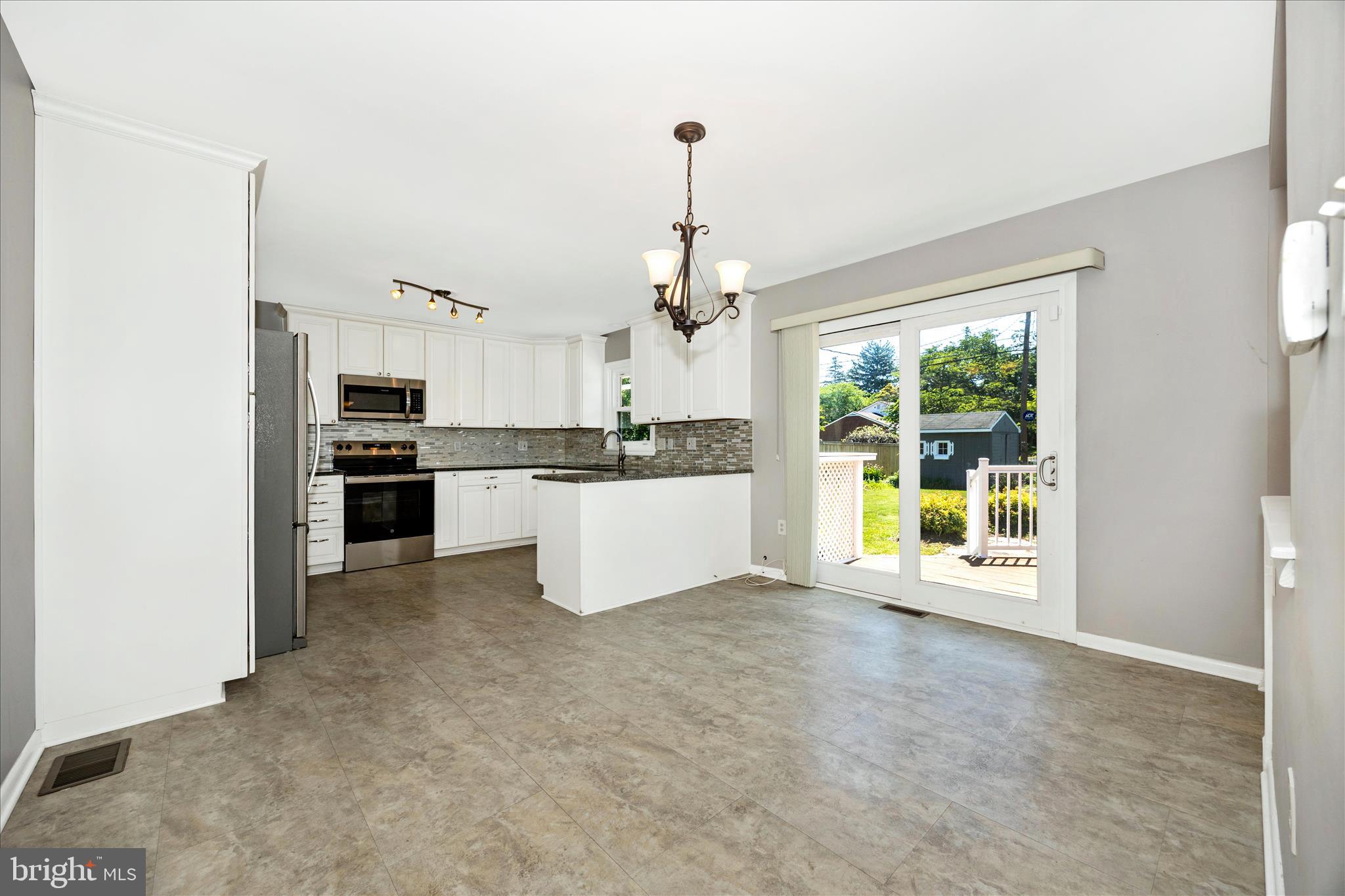 ROSEDALE - Residential