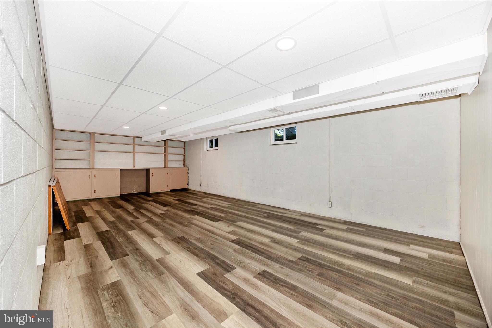 ROSEDALE - Residential