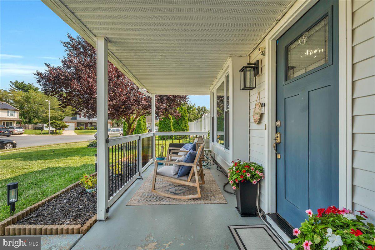 67 HOPEWELL LANE