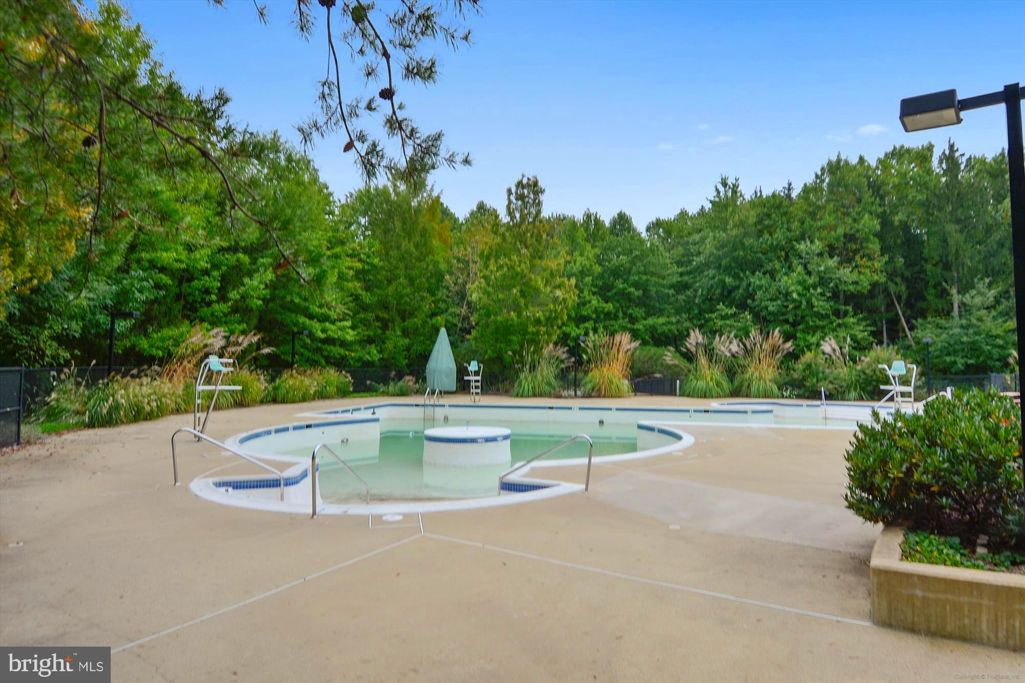 DEVONSHIRE - Residential Lease