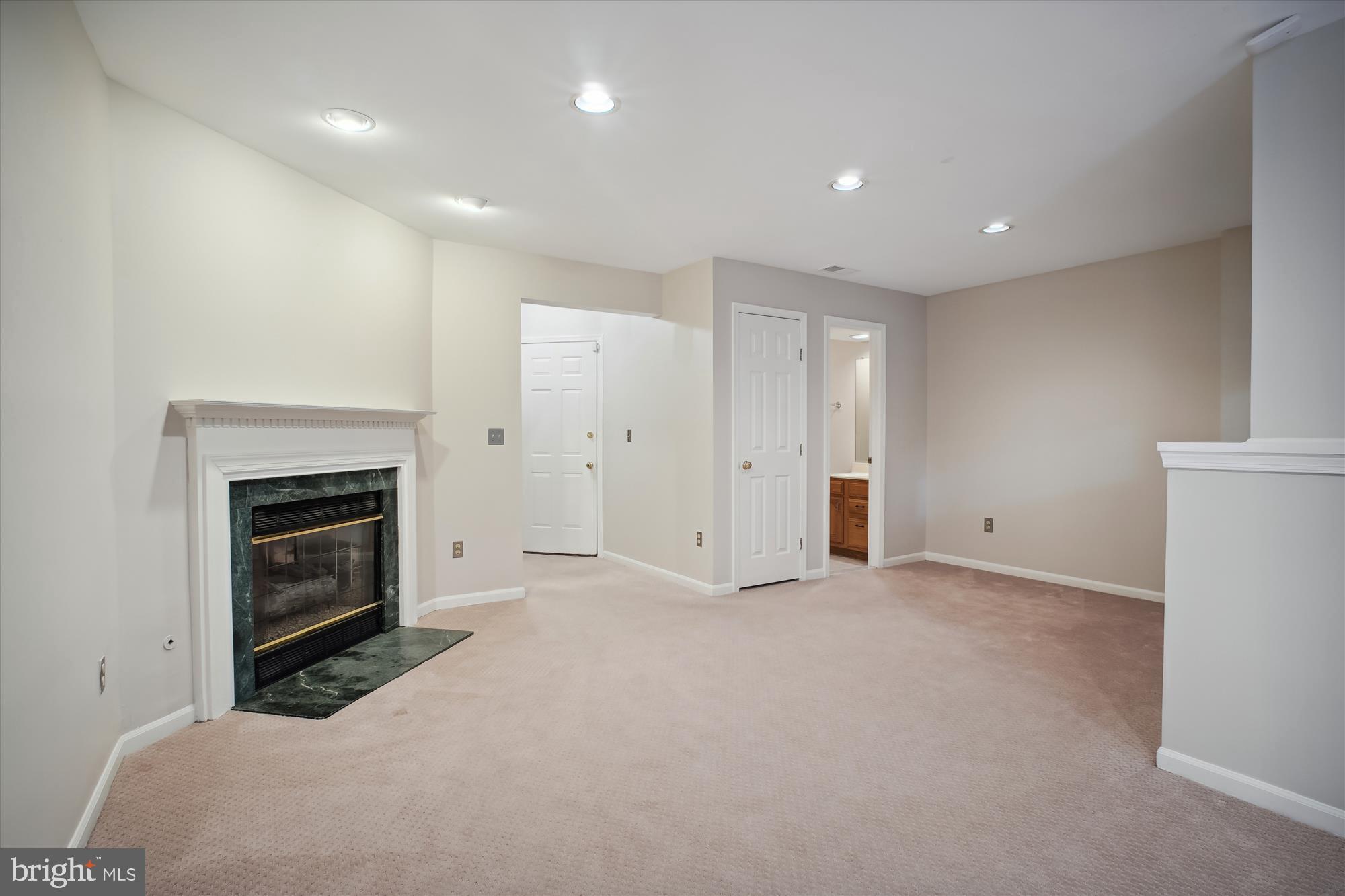 DEVONSHIRE - Residential Lease