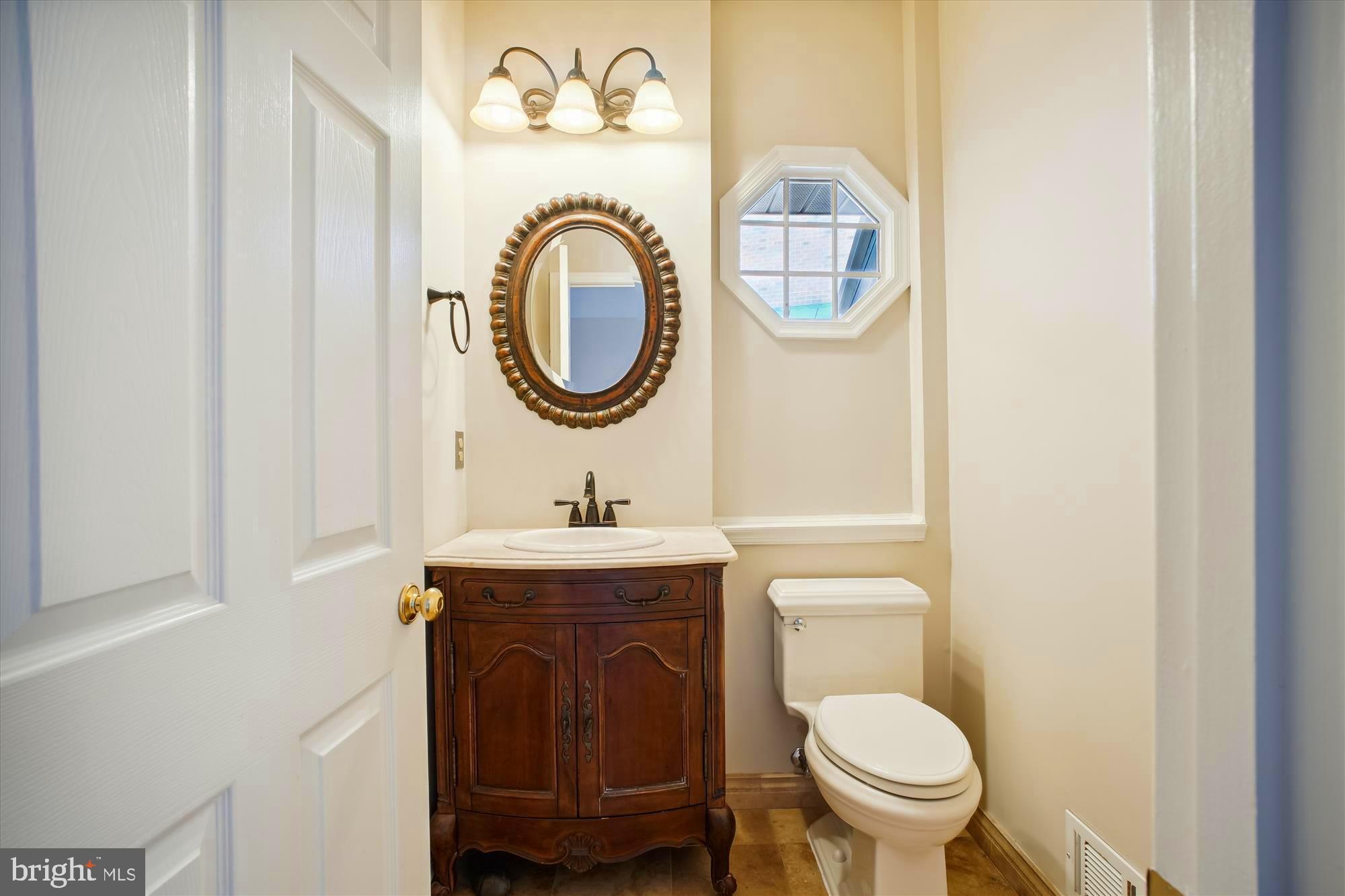 DEVONSHIRE - Residential Lease