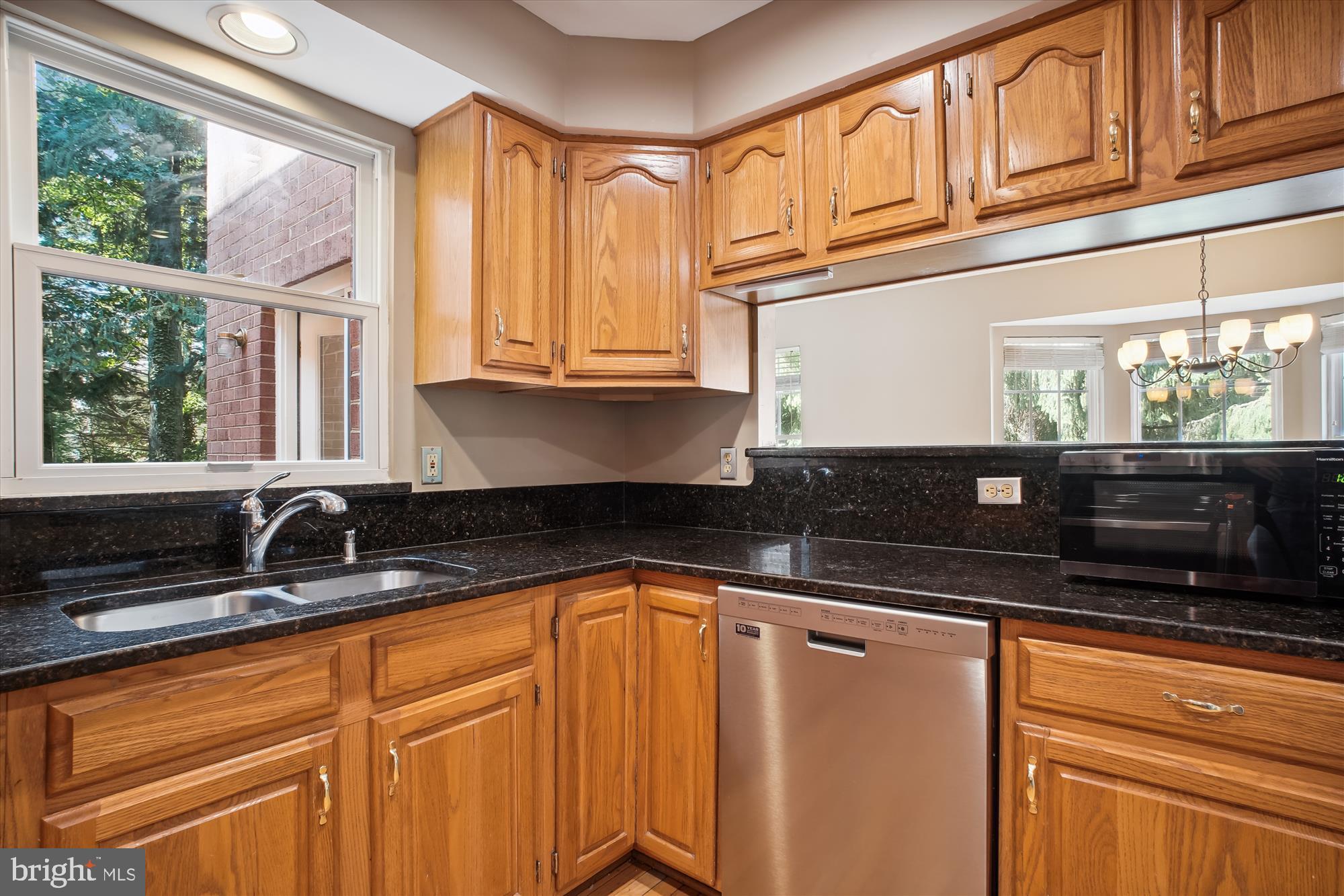 DEVONSHIRE - Residential Lease