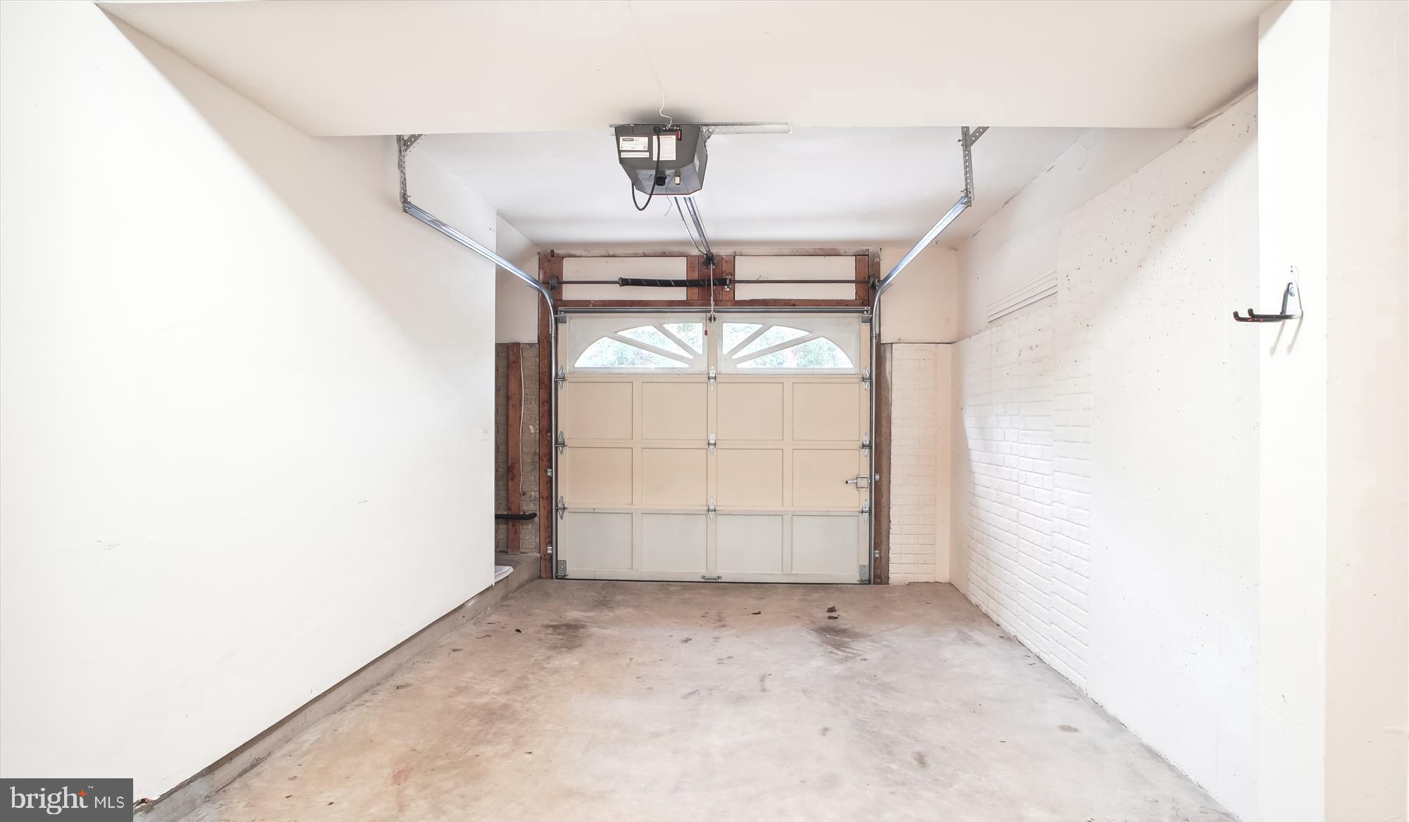 DEVONSHIRE - Residential Lease