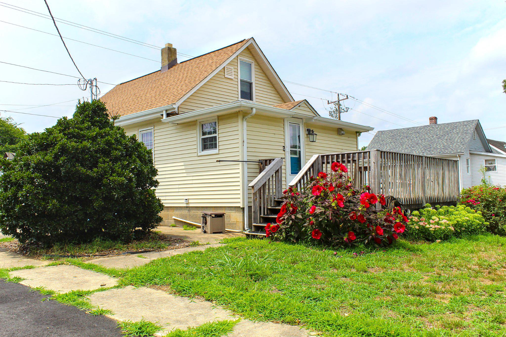 1722 UPPER KING ROAD