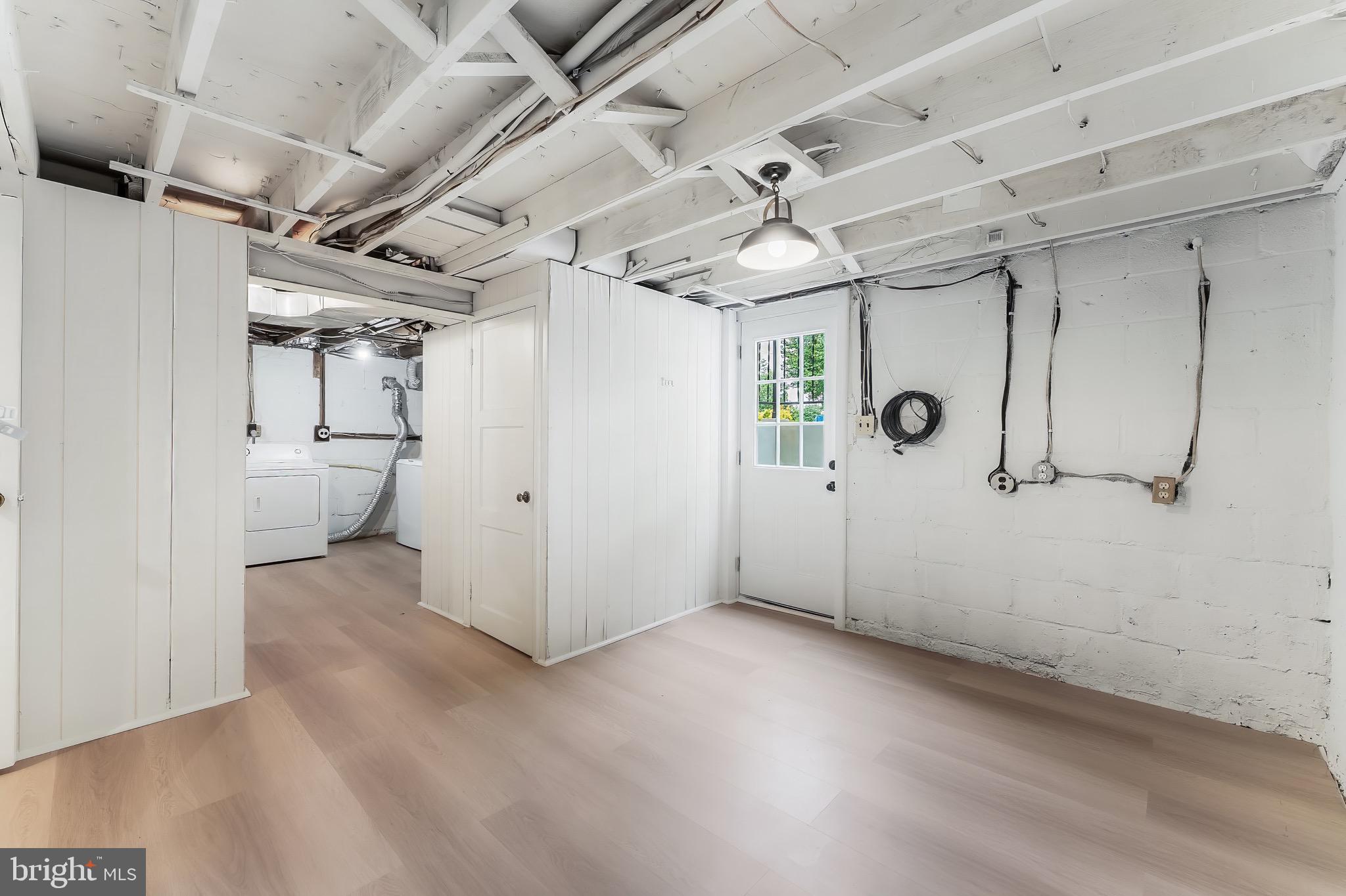 TYLER PARK - Residential