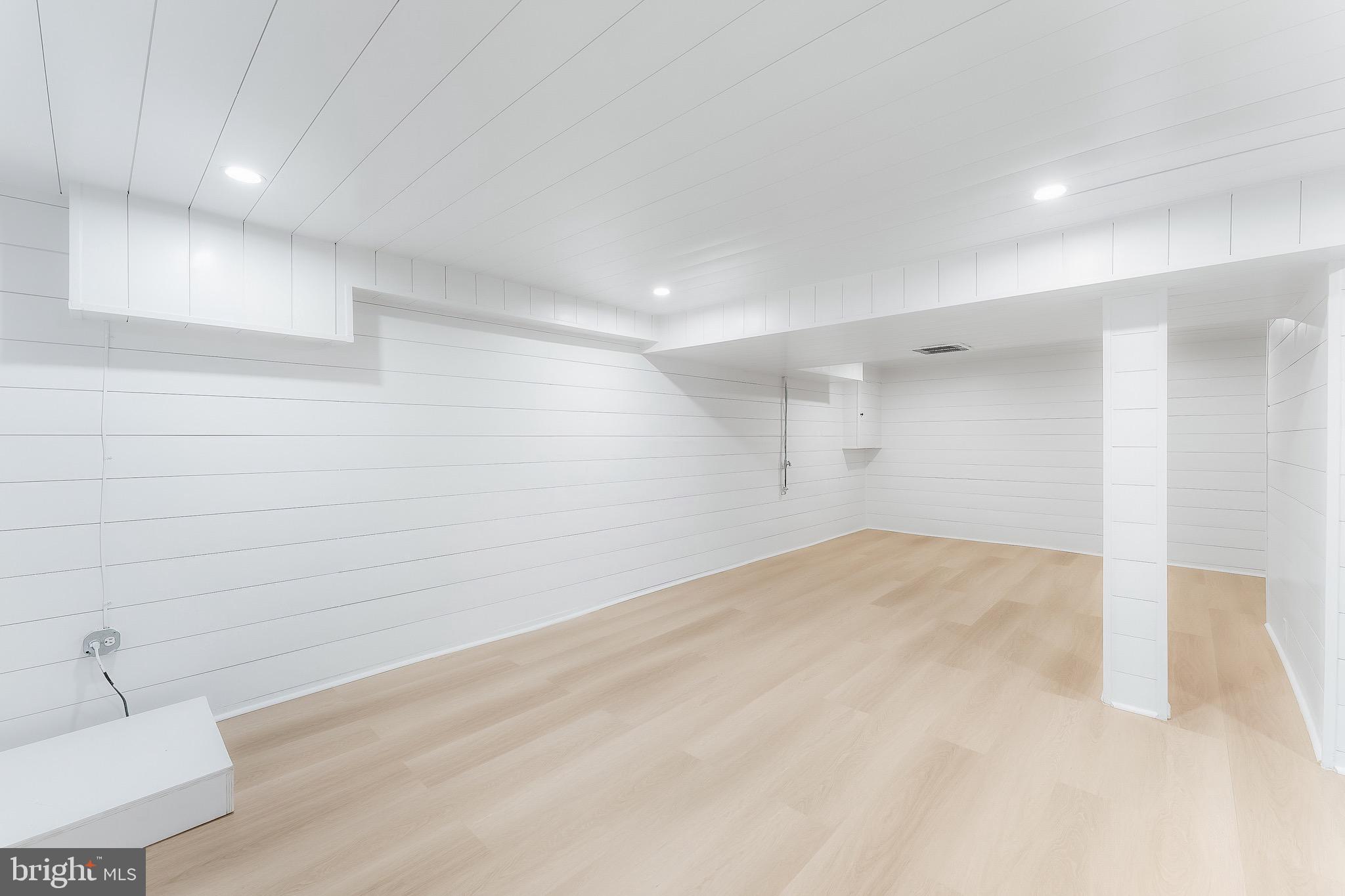 TYLER PARK - Residential