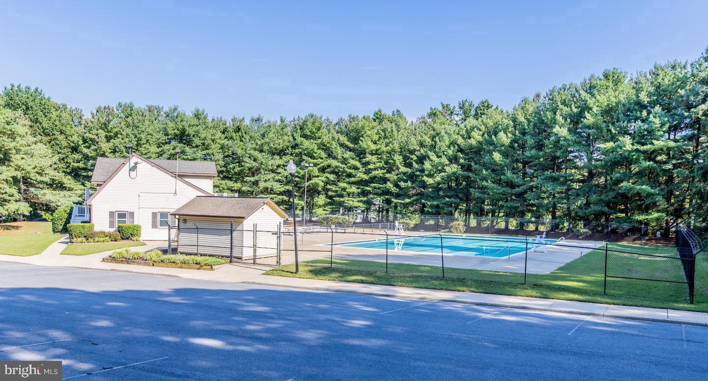 CHESTERFIELD - Residential Lease