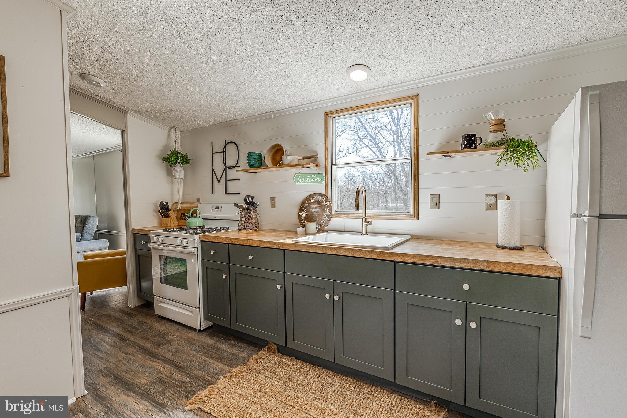 RESERVOIR PARK - Residential