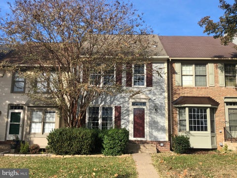 Photo of 21140 Winding Brook Square, ASHBURN, VA 20147 (MLS # VALO2130710)