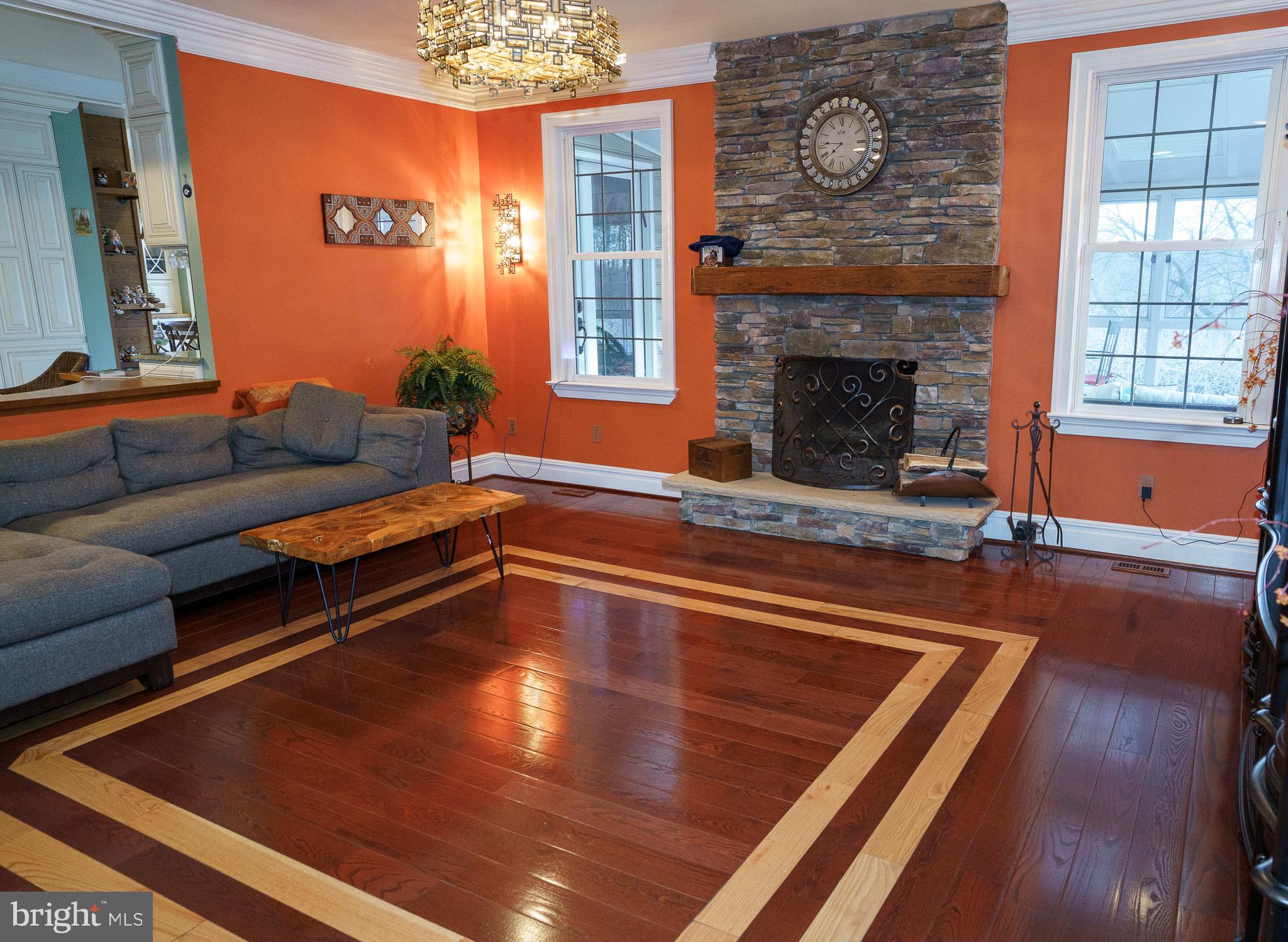 RIVER DOWNS - Residential