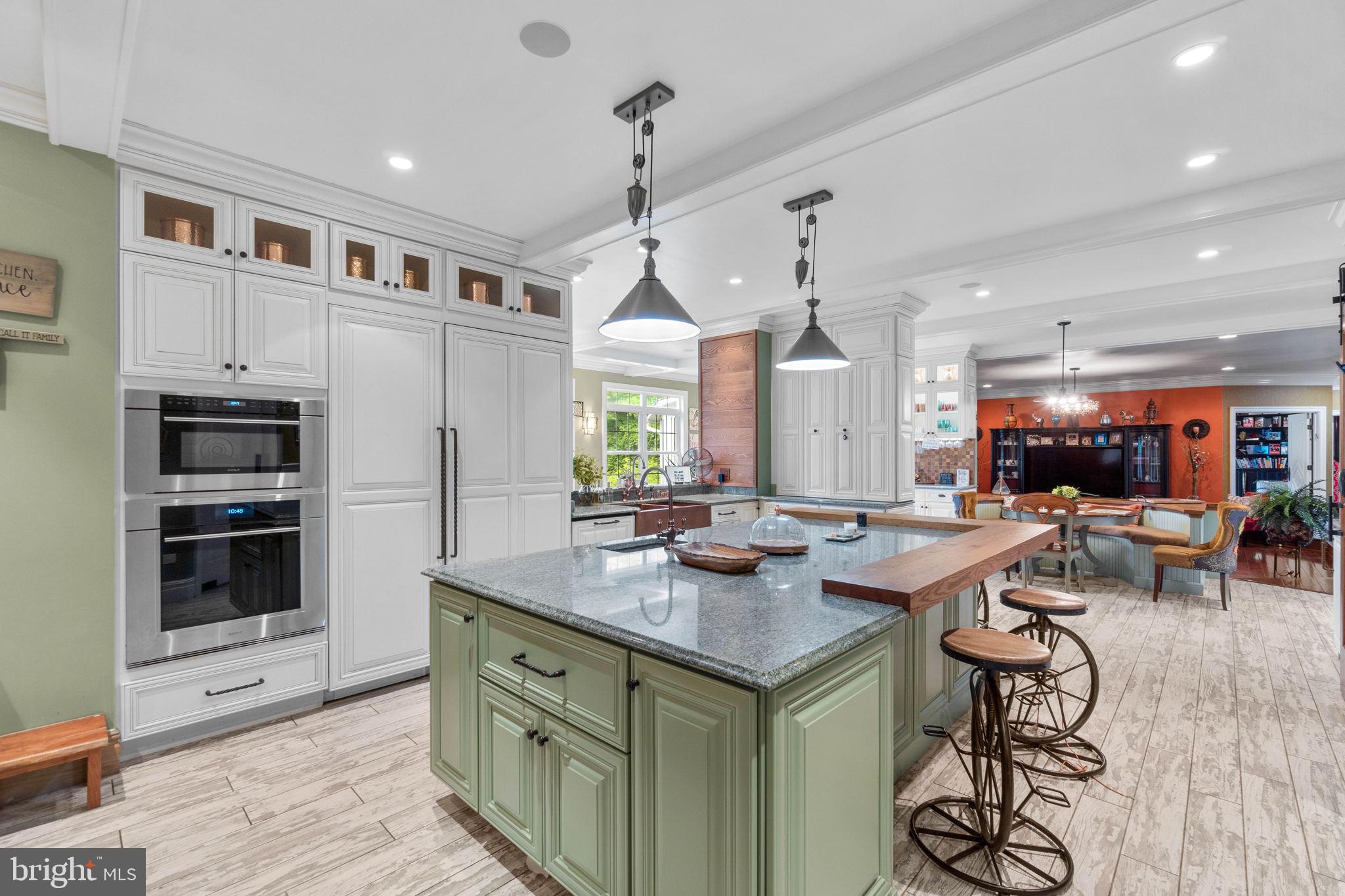 RIVER DOWNS - Residential