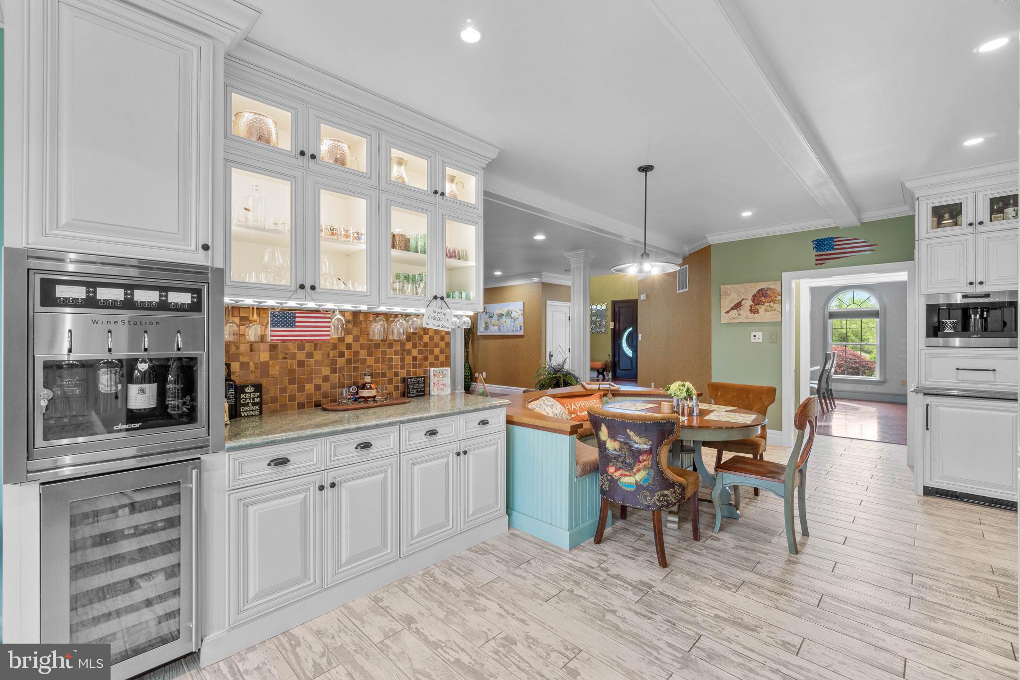 RIVER DOWNS - Residential