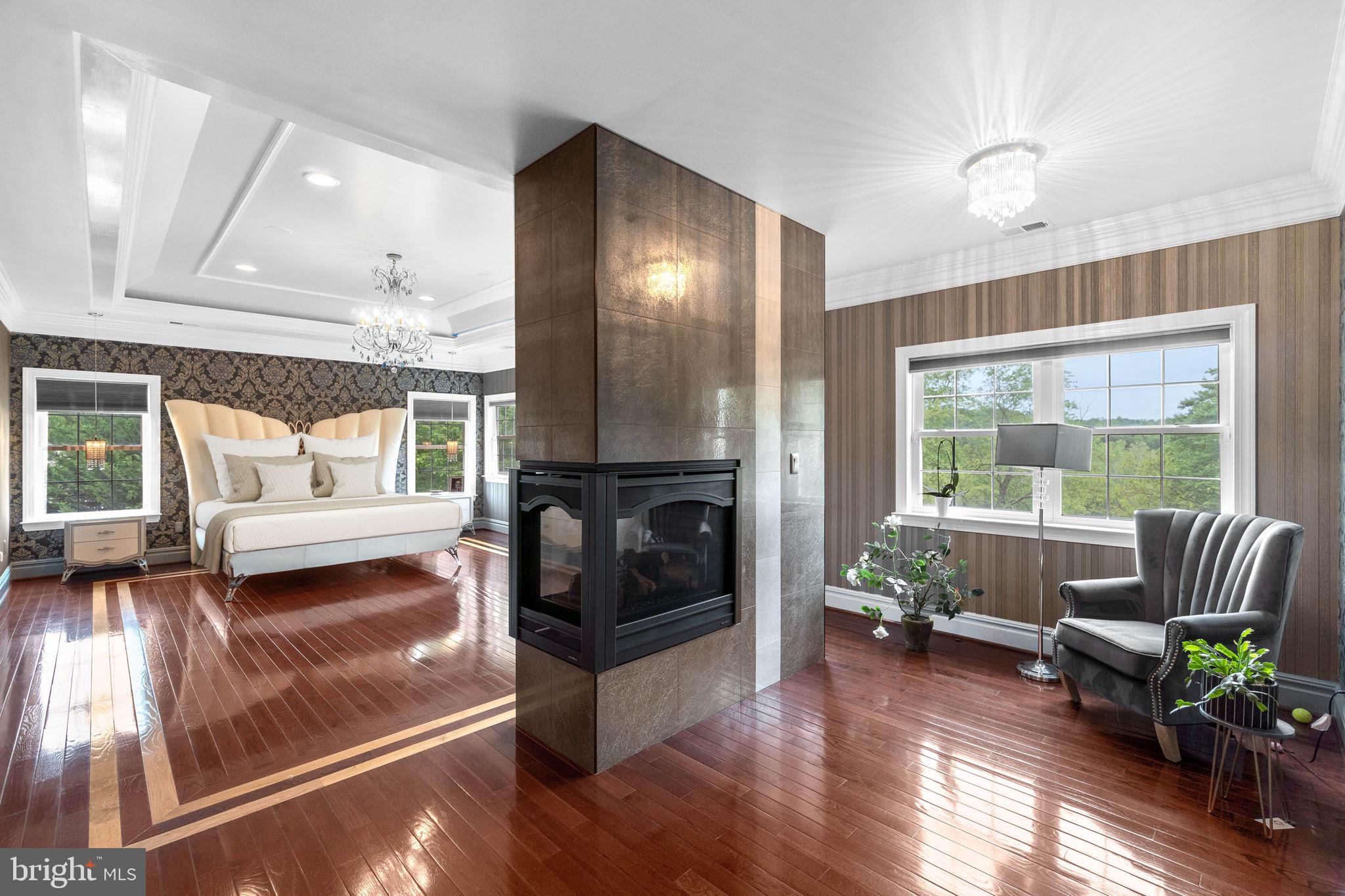 RIVER DOWNS - Residential