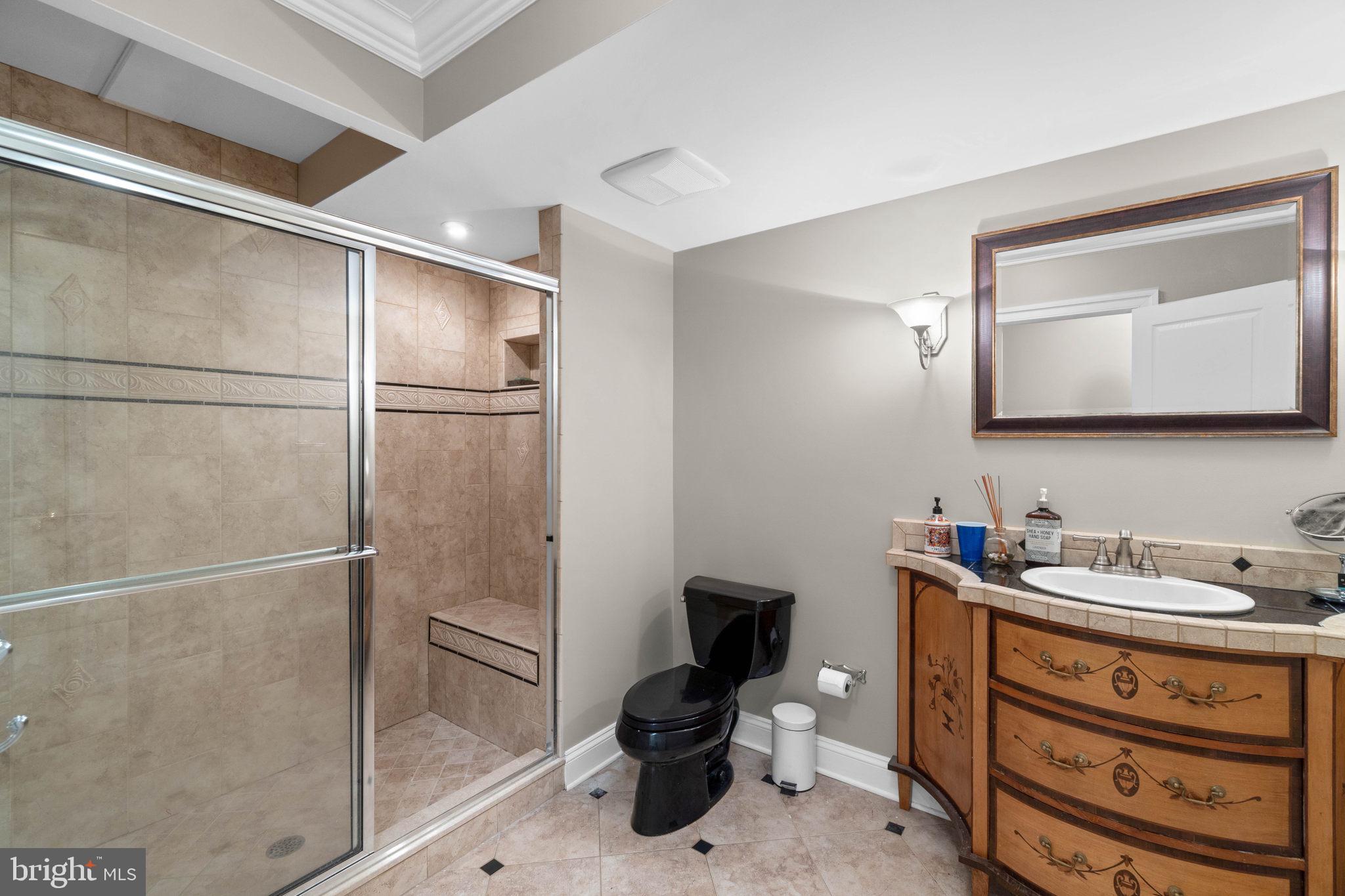 RIVER DOWNS - Residential