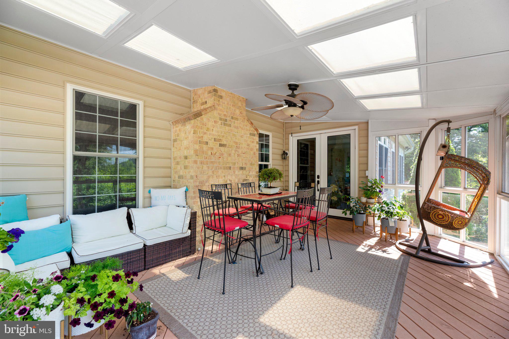 RIVER DOWNS - Residential