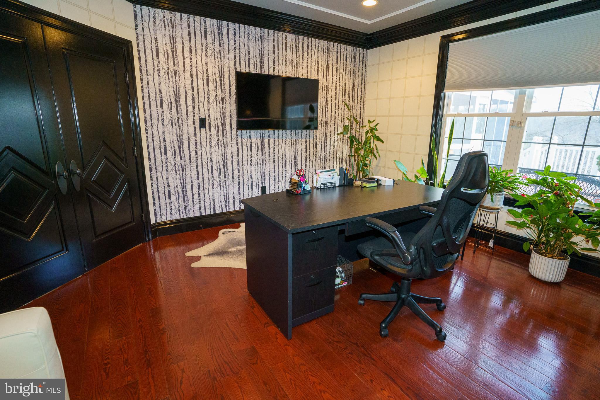 RIVER DOWNS - Residential