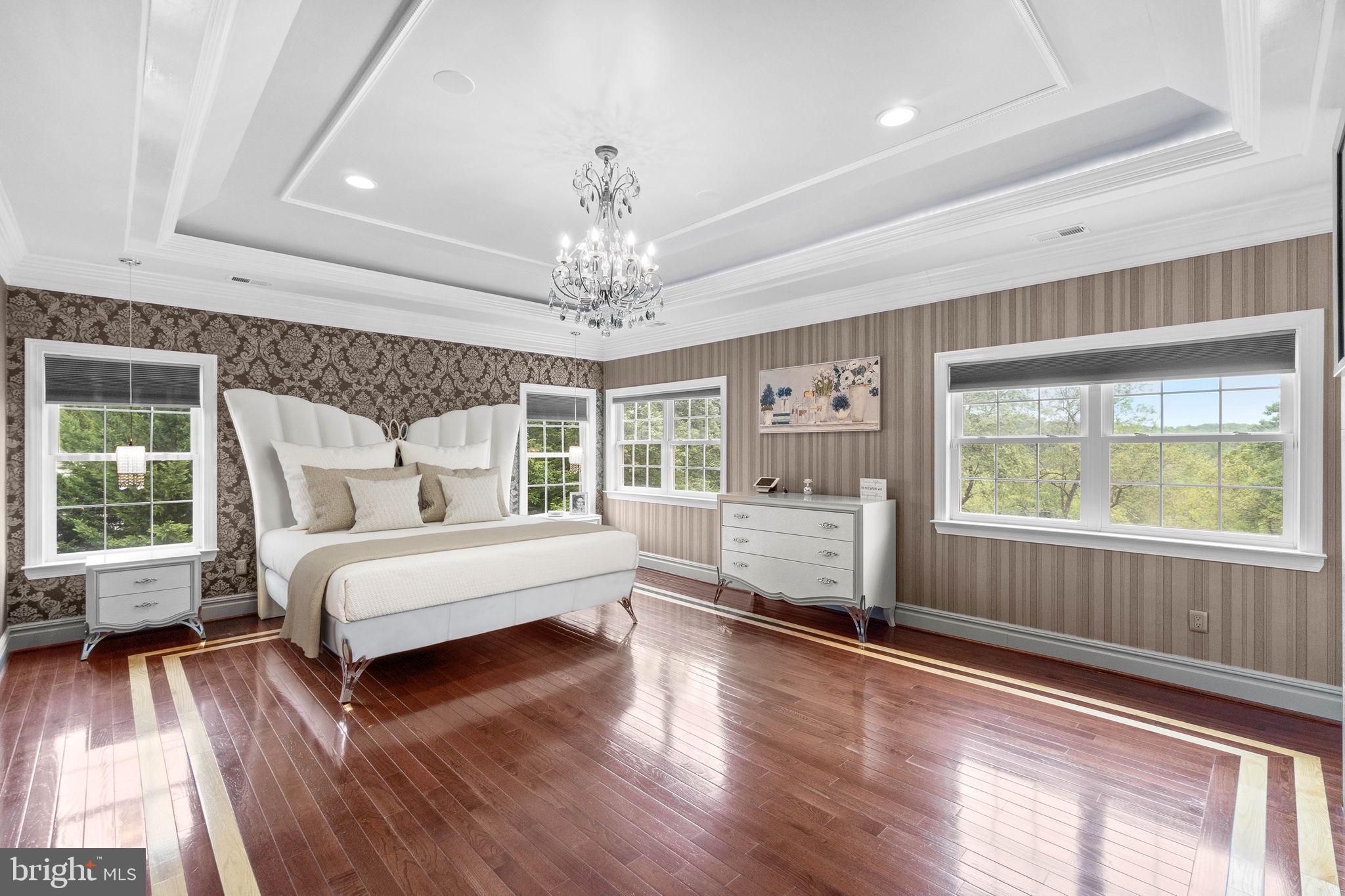 RIVER DOWNS - Residential