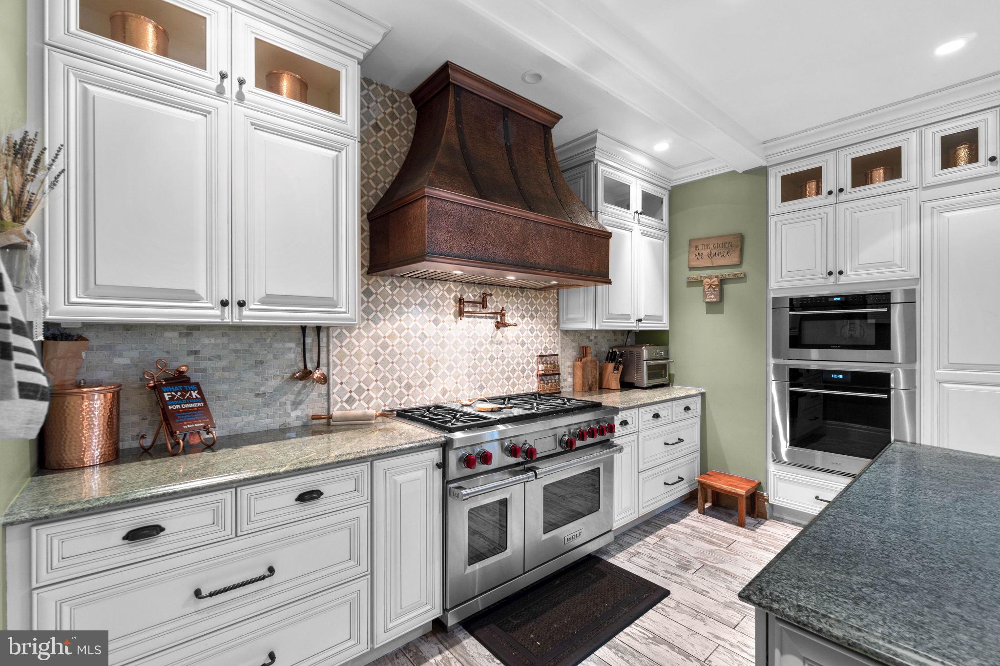 RIVER DOWNS - Residential