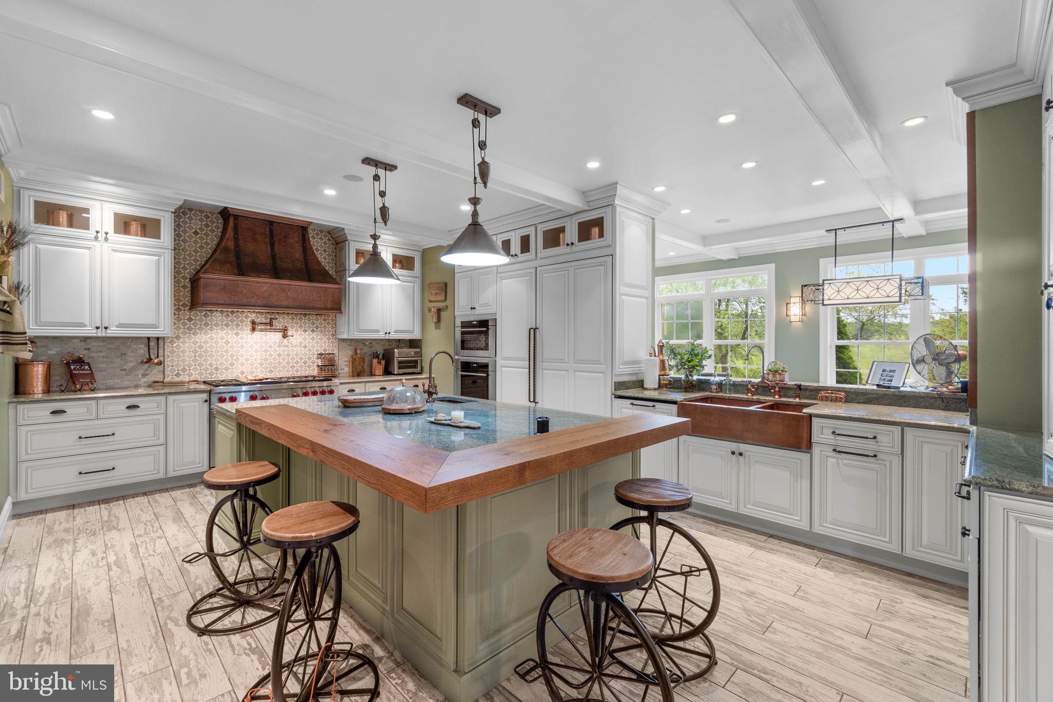 RIVER DOWNS - Residential