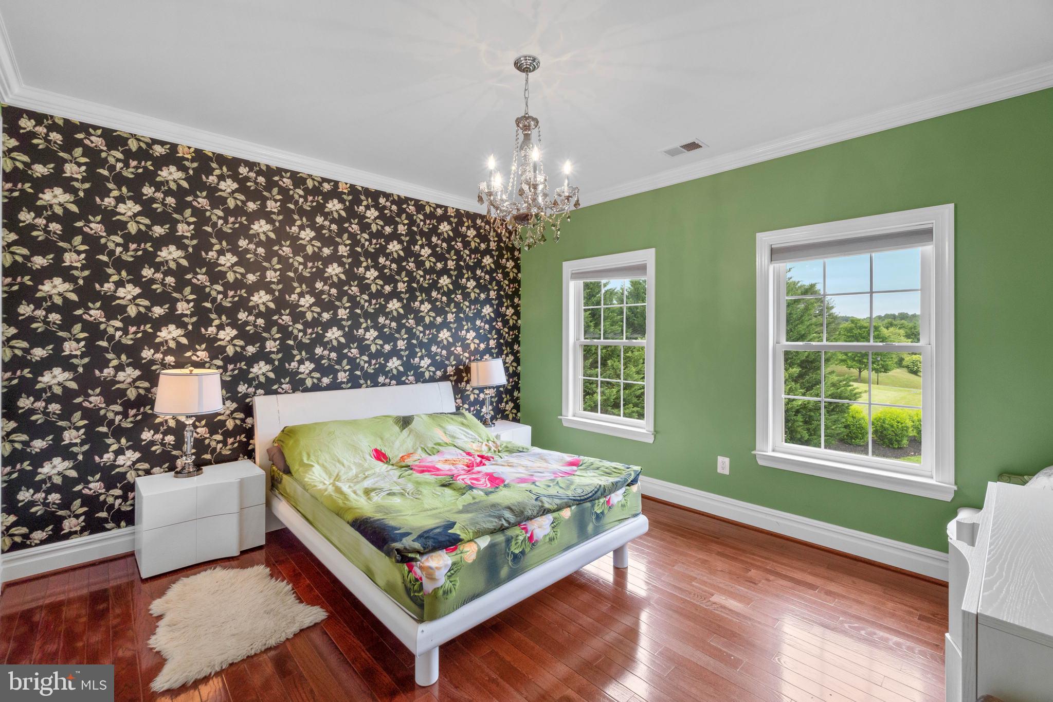 RIVER DOWNS - Residential